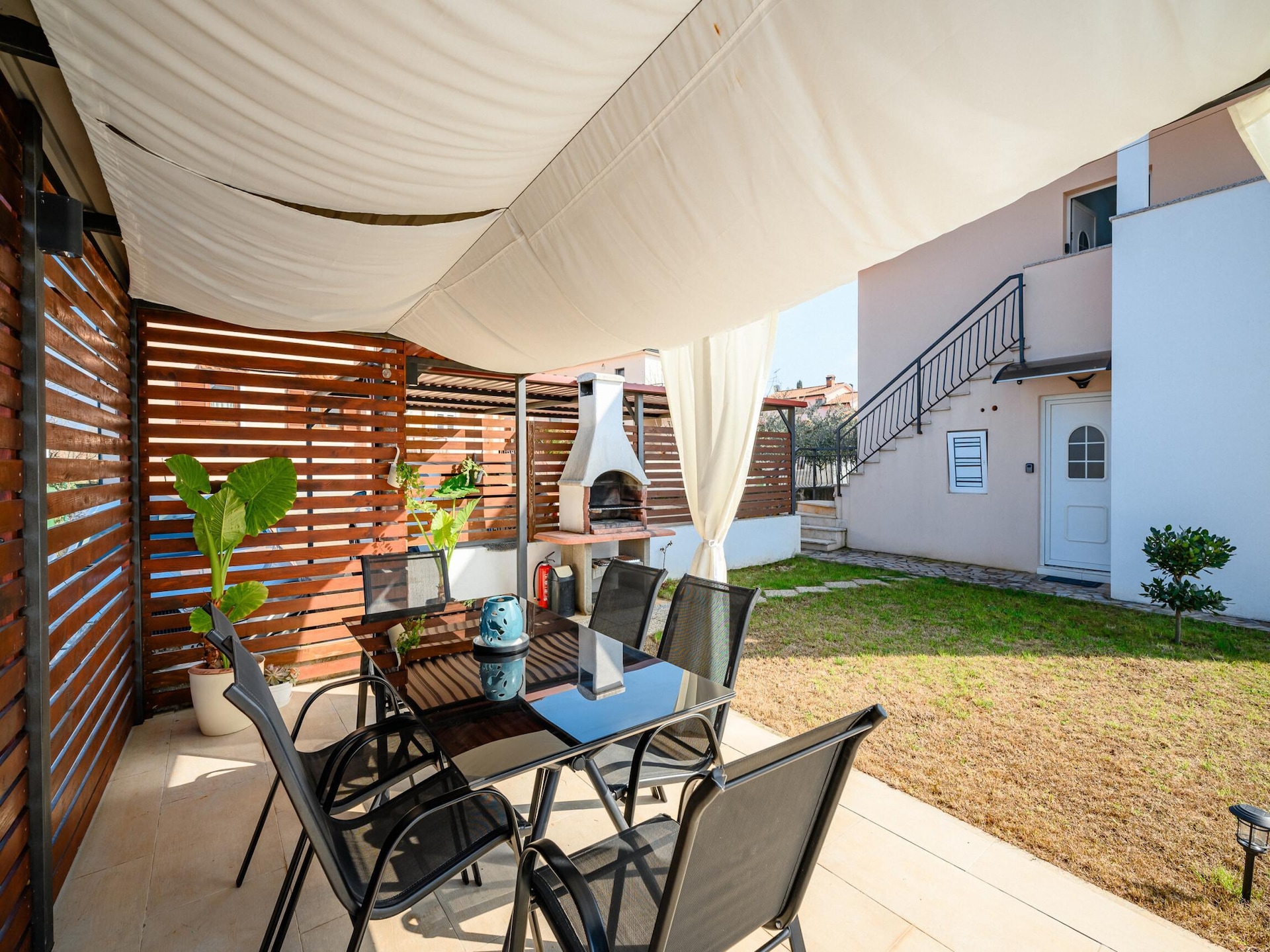 Knus appartement Rose II nabij Poreč met tuin en barbecue - foto 19