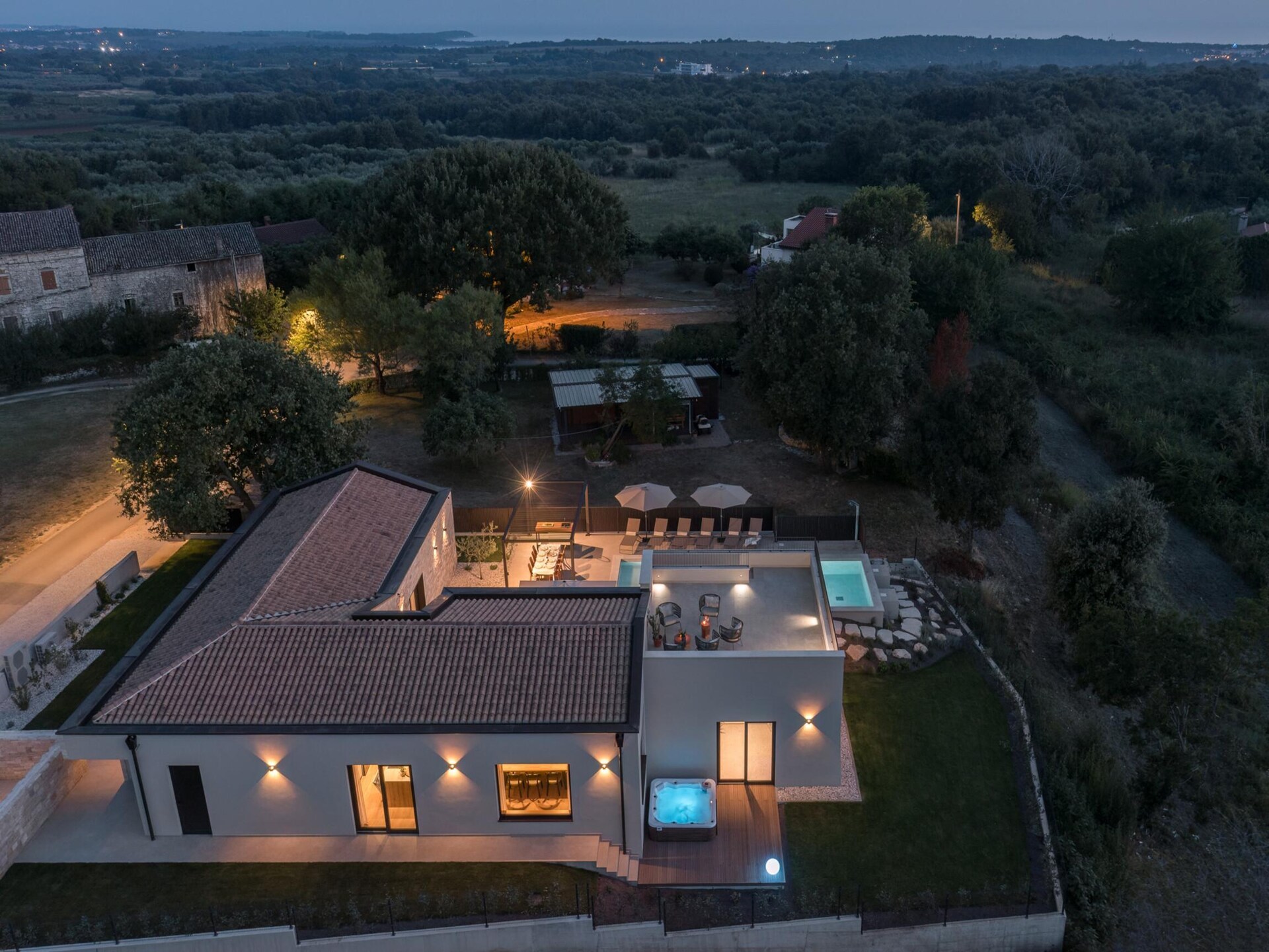 Luxe Villa Casa Maria met privézwembad en jacuzzi nabij Tar - foto 8