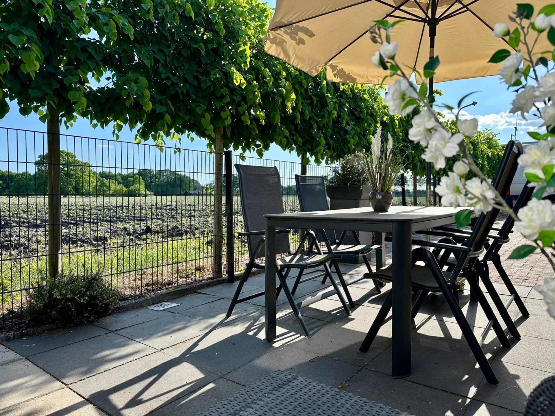Vrijstaand vakantiehuis met tuin aan de golfbaan in Elim, Drenthe - foto 13