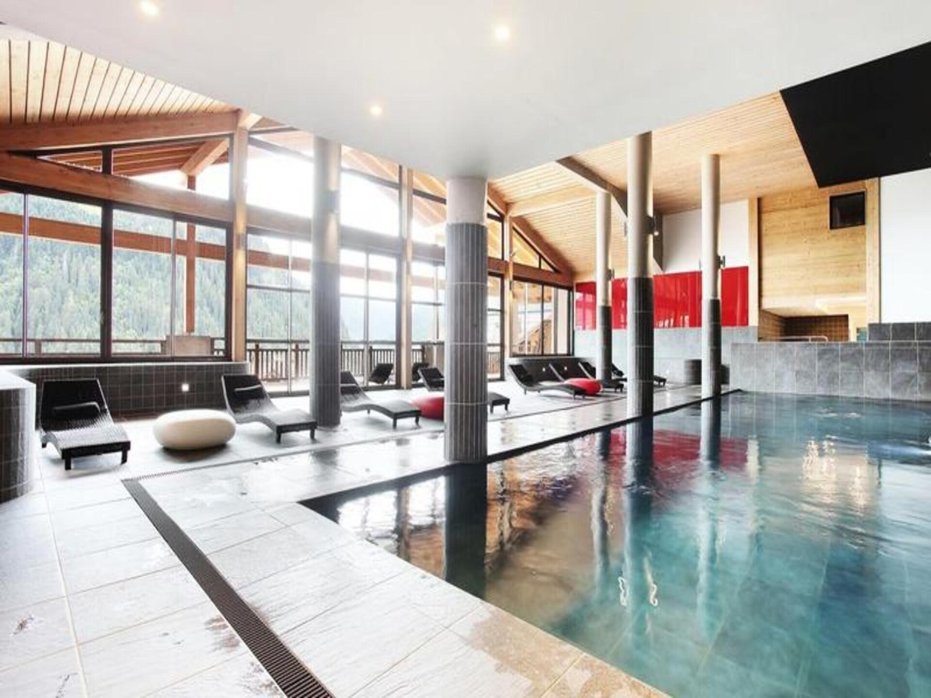 Knus appartement voor 4 personen met zwembad en spa in Châtel - foto 15