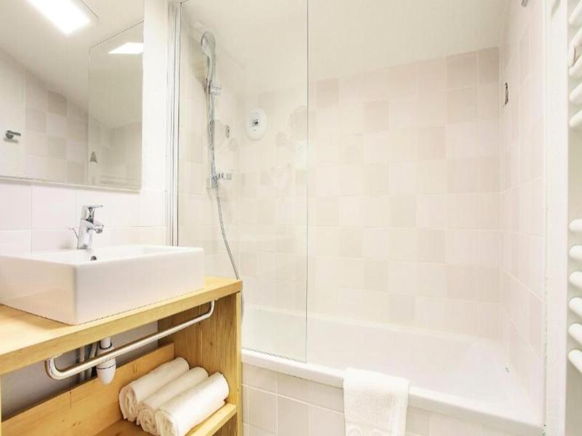 Knus appartement voor 4 personen met zwembad en spa in Châtel - foto 24