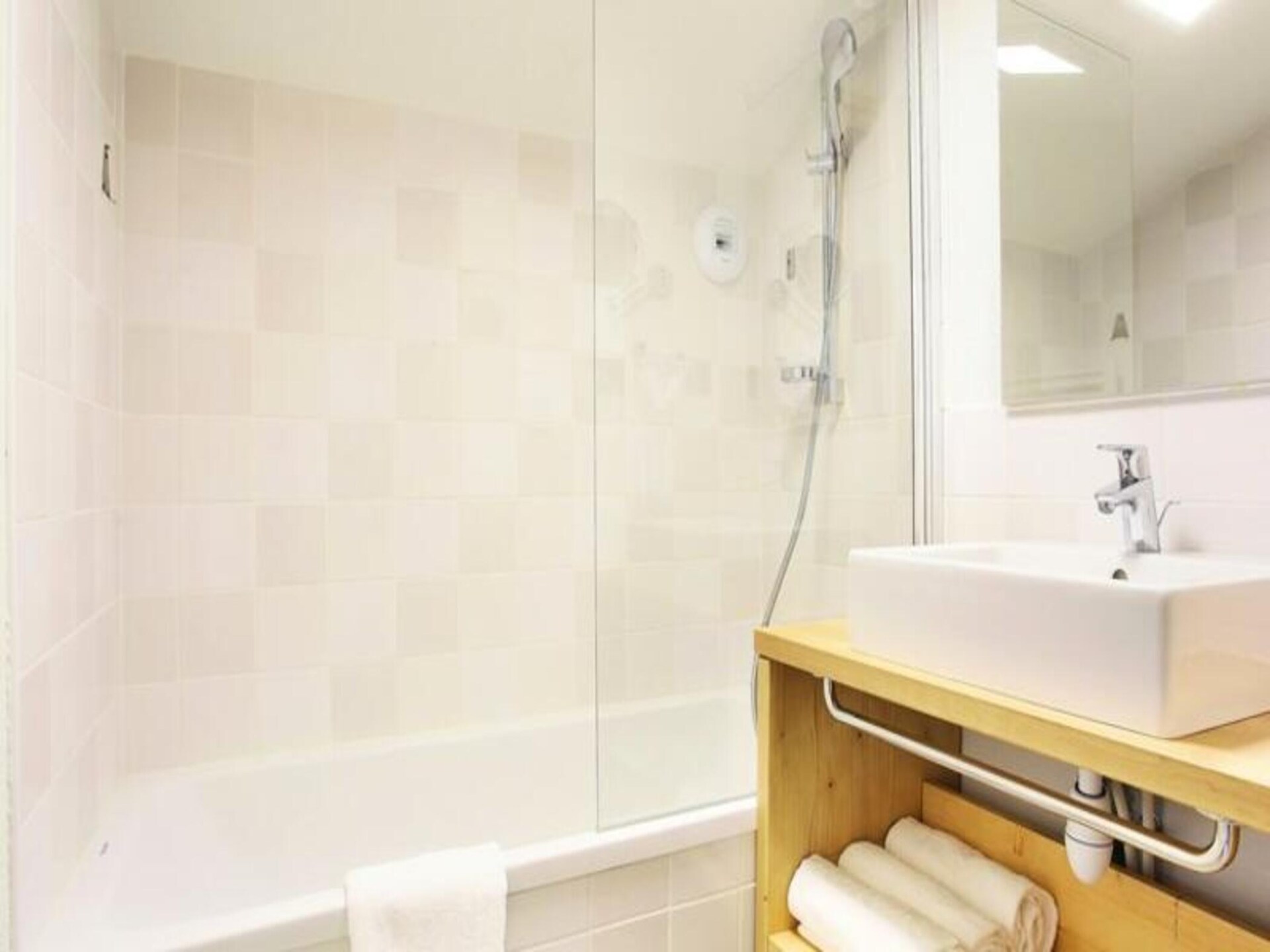 Knus appartement voor 6 personen met zwembad en spa in Châtel - foto 17