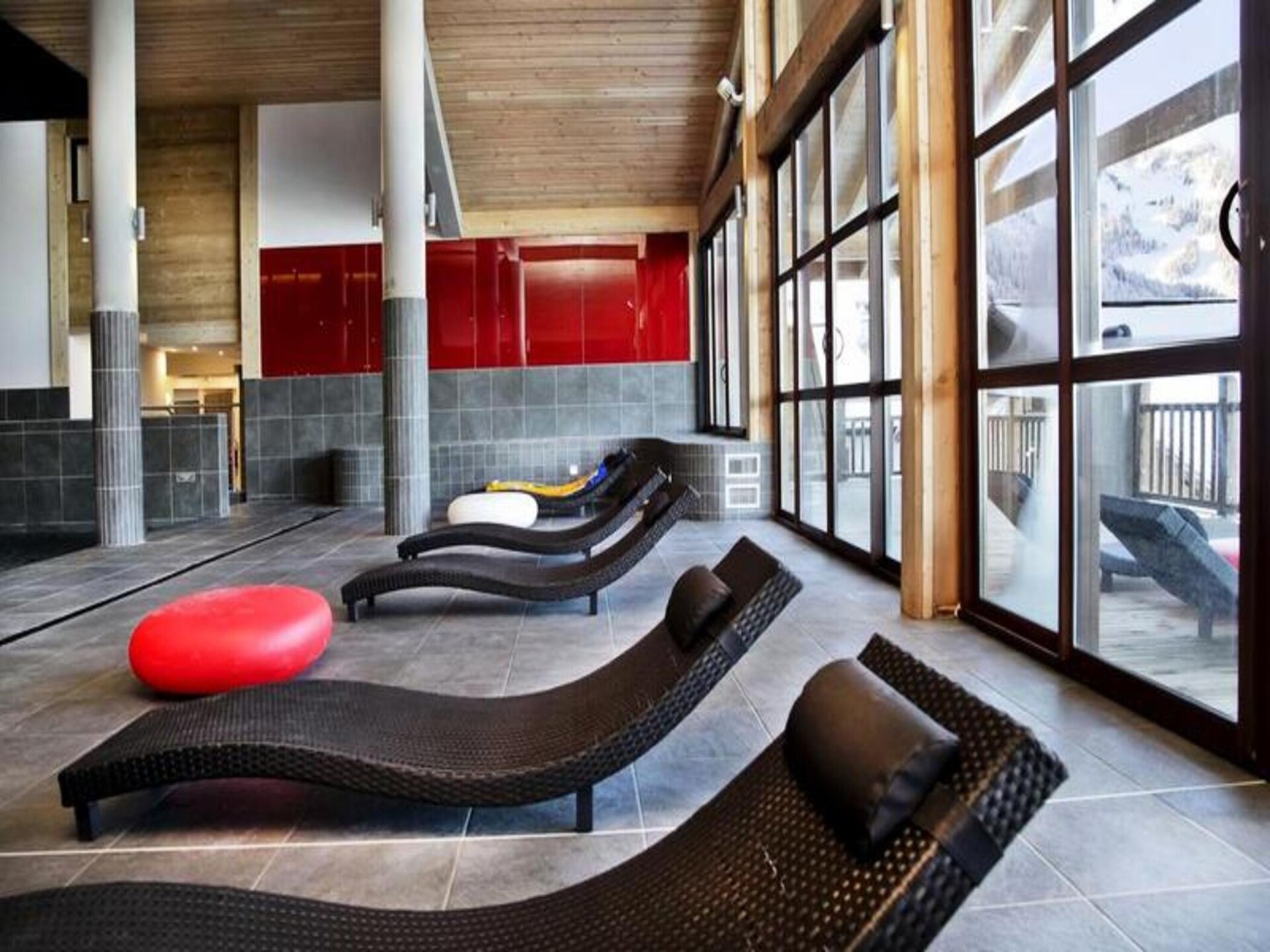 Knus appartement voor 6 personen met zwembad en spa in Châtel - foto 31