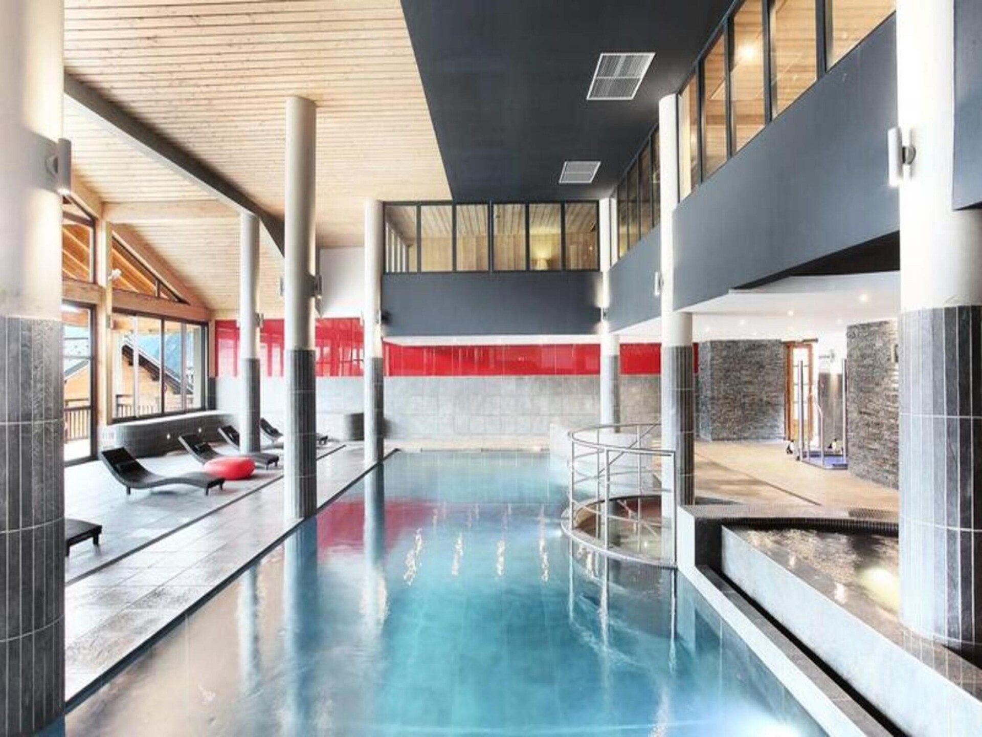 Authentiek Savoyaards appartement voor 8 personen met zwembad en spa in Châtel - foto 25