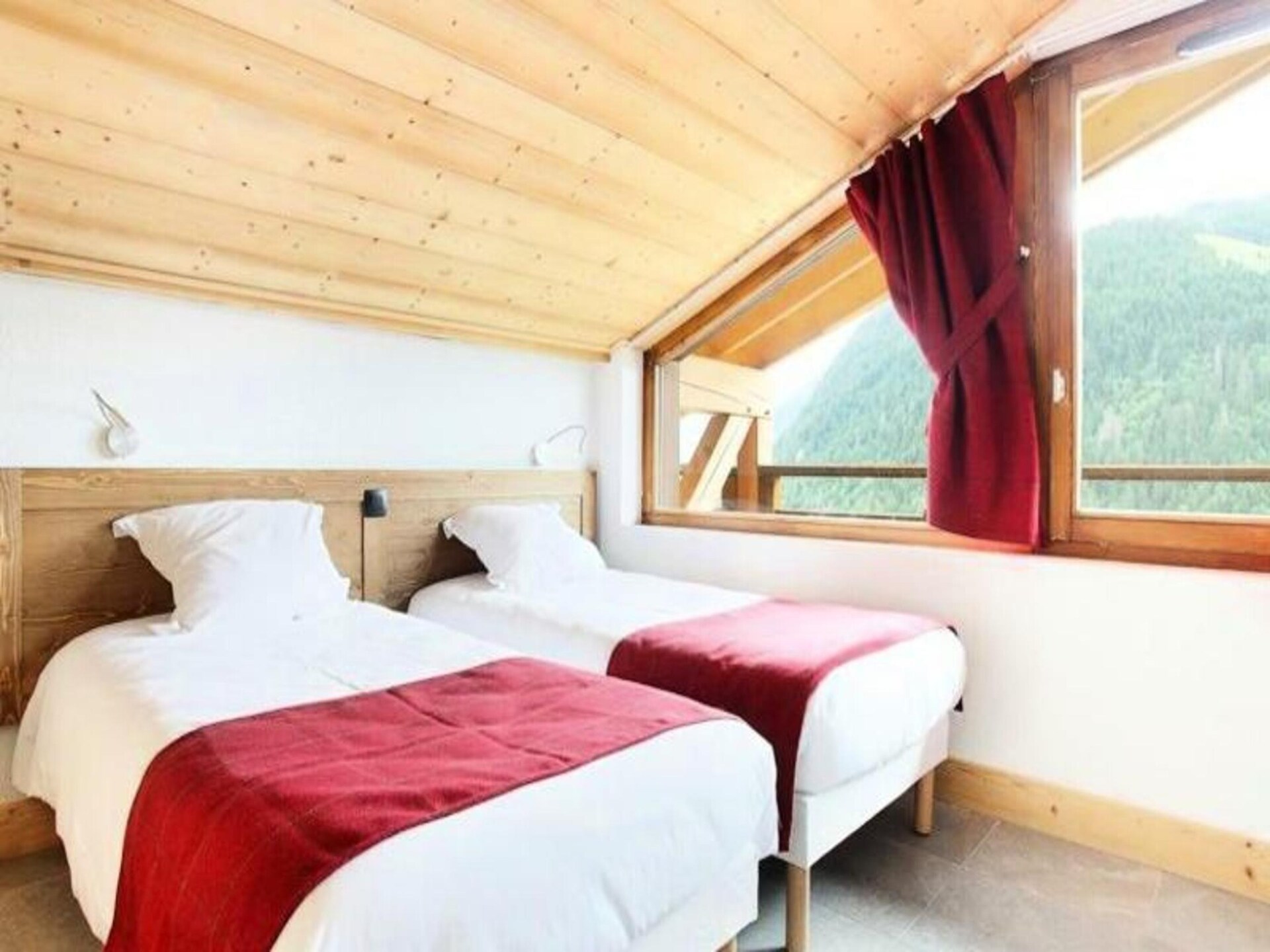 Ruim 8-persoons appartement met wellness in het hart van Châtel - foto 27