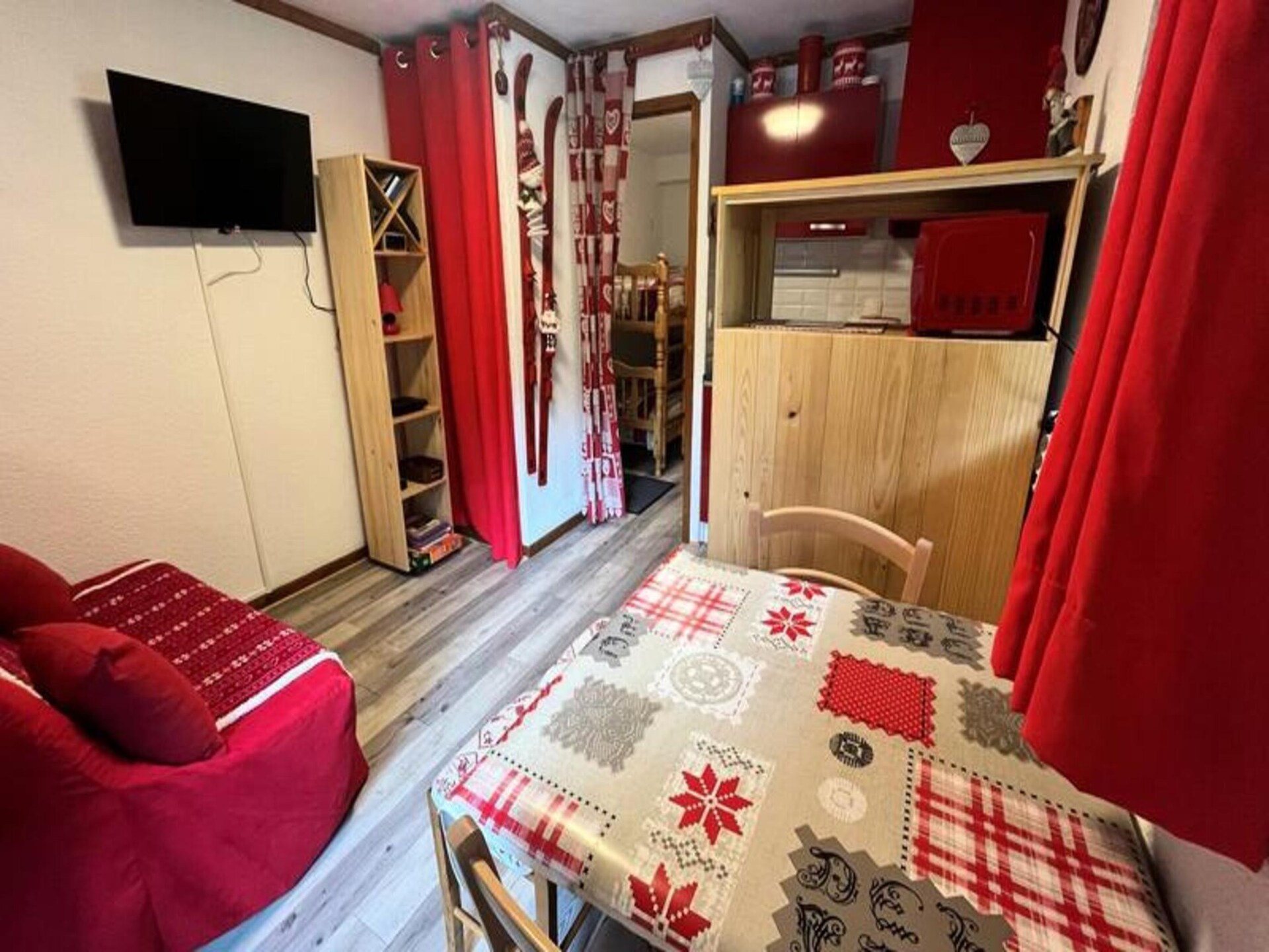 Knusse studio voor 4 personen, op 200 meter van de Linga-lift in Châtel - foto 4