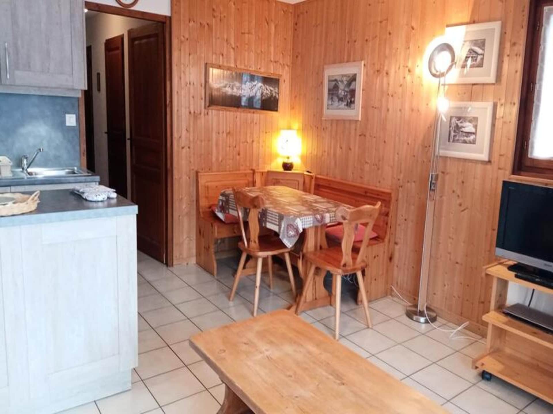 Ruim appartement in Petit Châtel met balkon en uitzicht op de bergen - foto 19