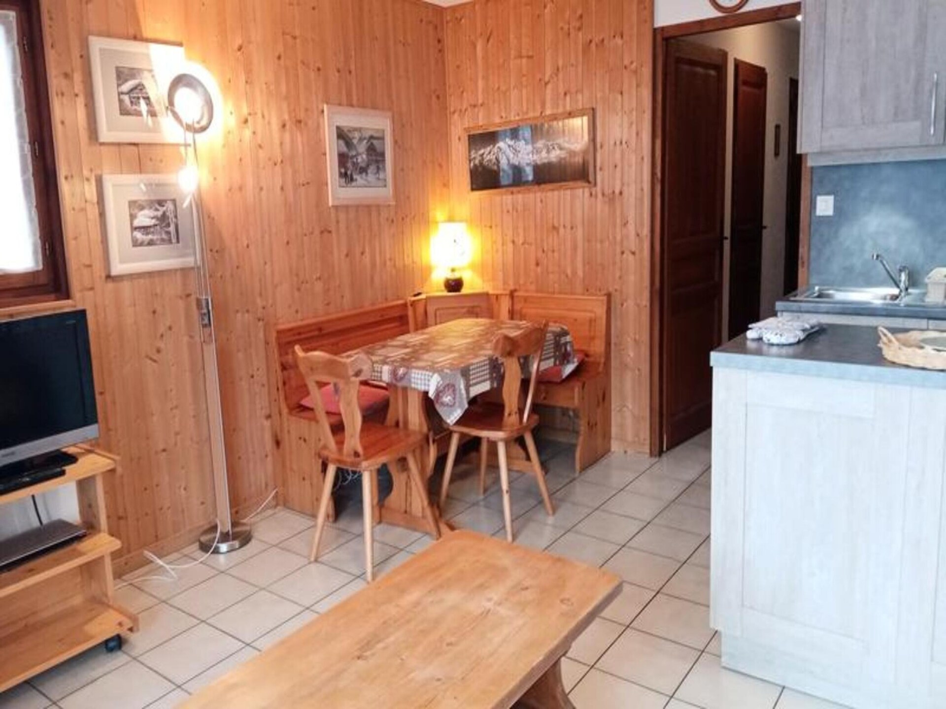 Ruim appartement in Petit Châtel met balkon en uitzicht op de bergen - foto 21