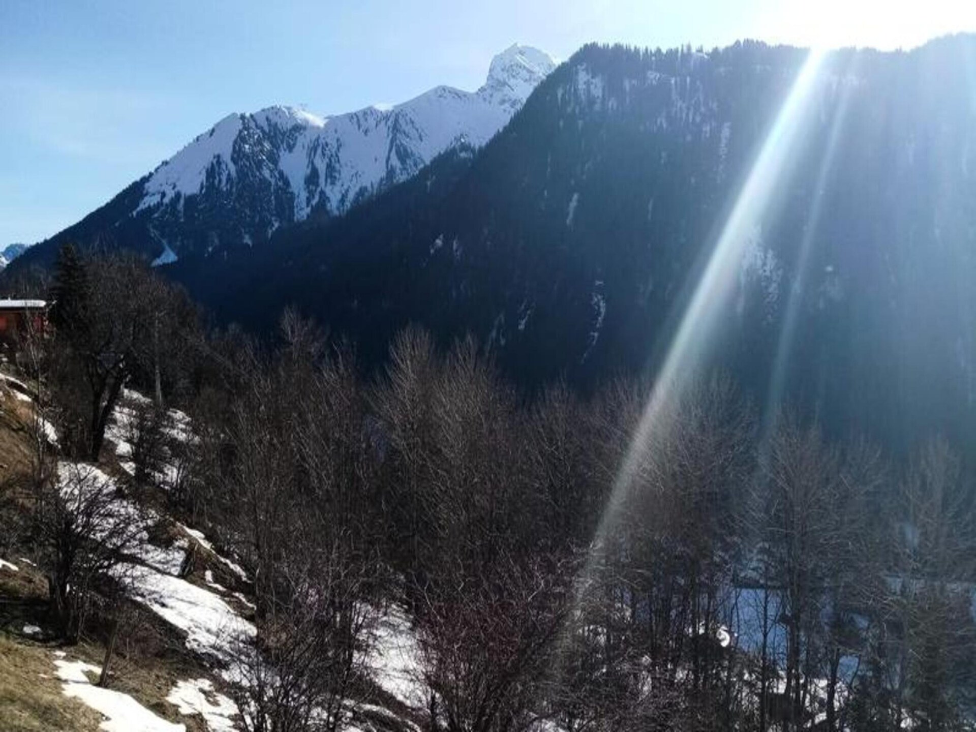Ruim appartement in Petit Châtel met balkon en uitzicht op de bergen - foto 6