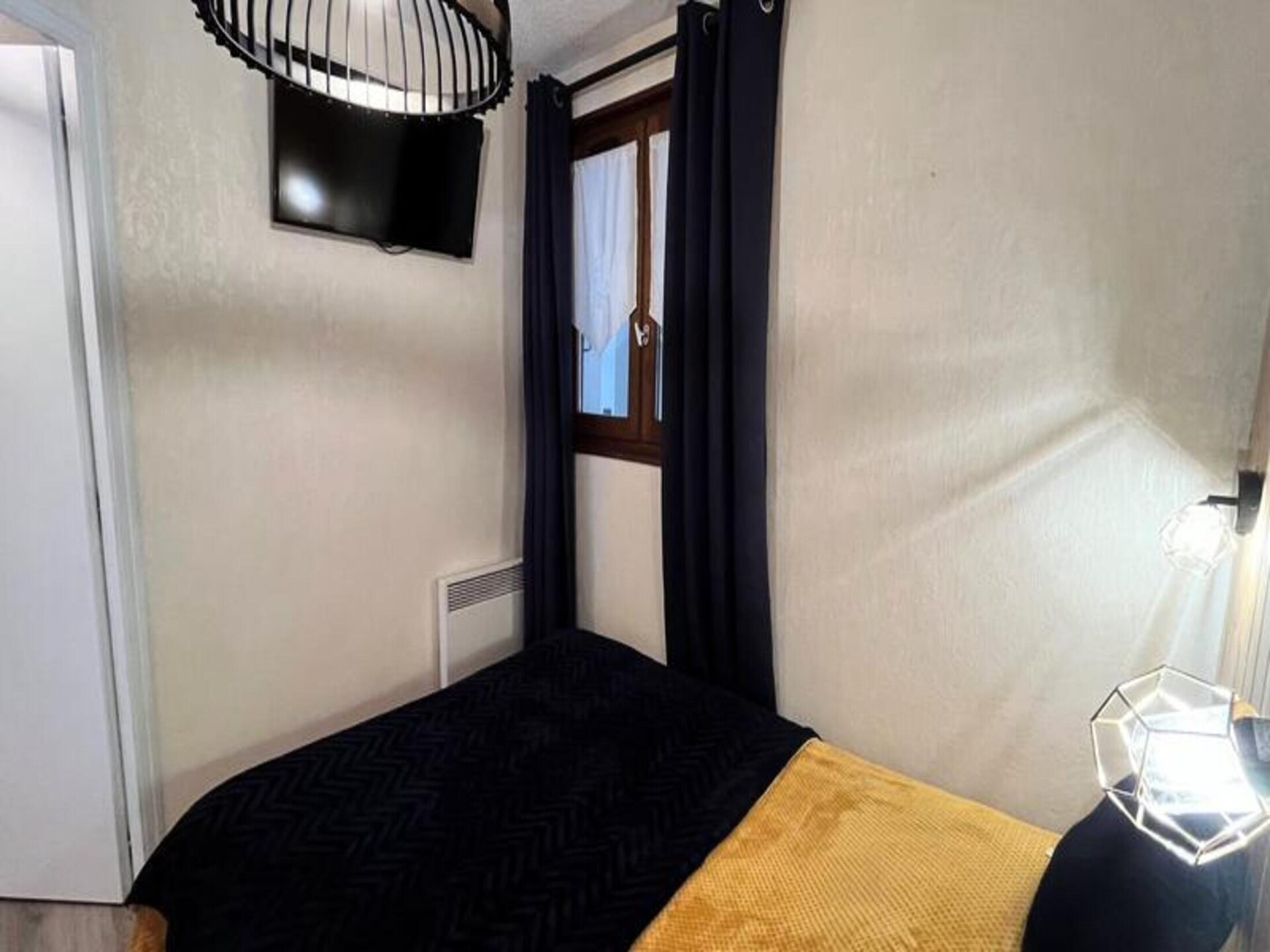 Knus appartement op 300m van de Linga-kabelbaan met zuidterras - foto 24