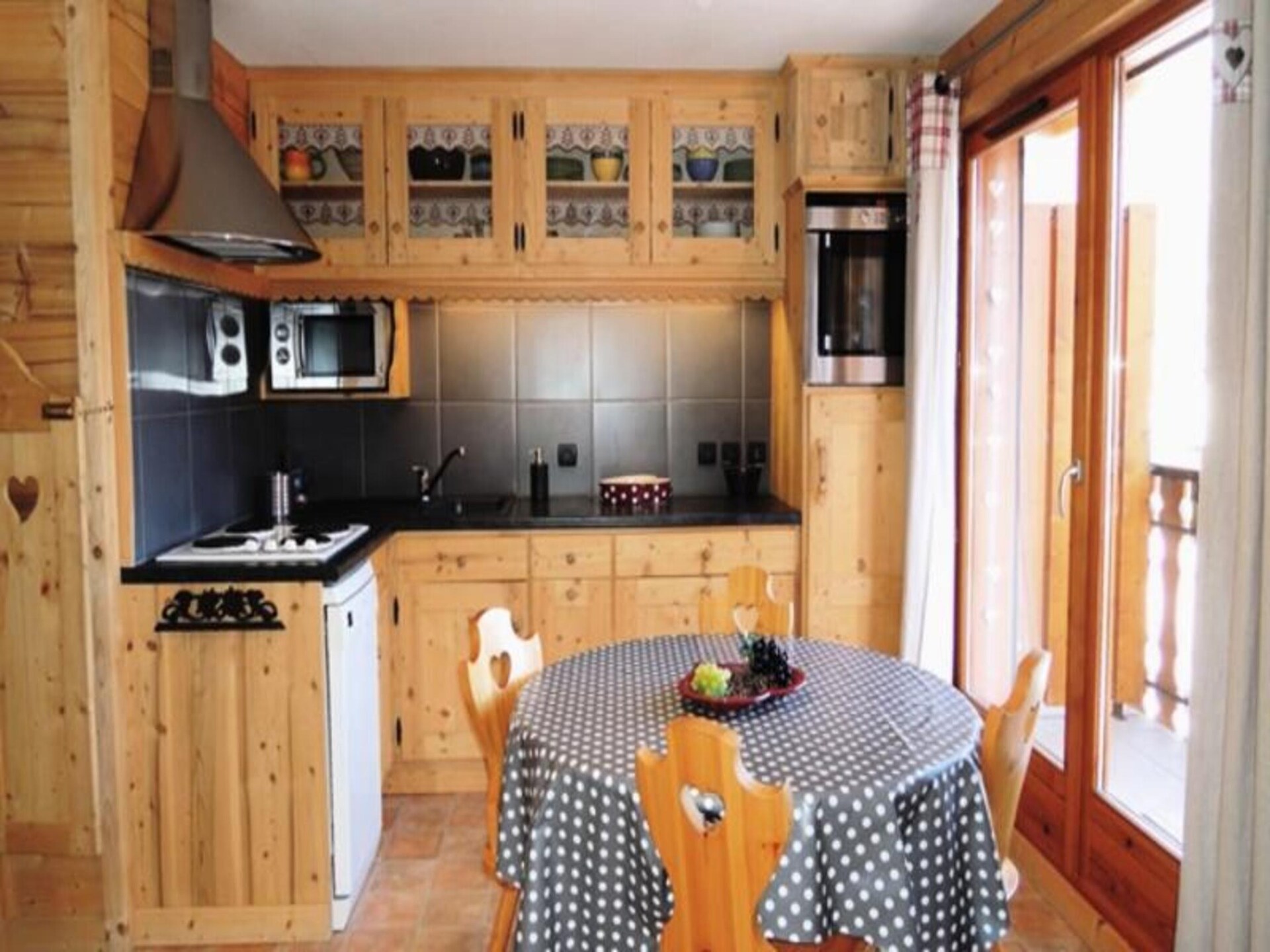 Sfeervol appartement in Résidence Les Balcons De Chatel, 700m van de piste - foto 15