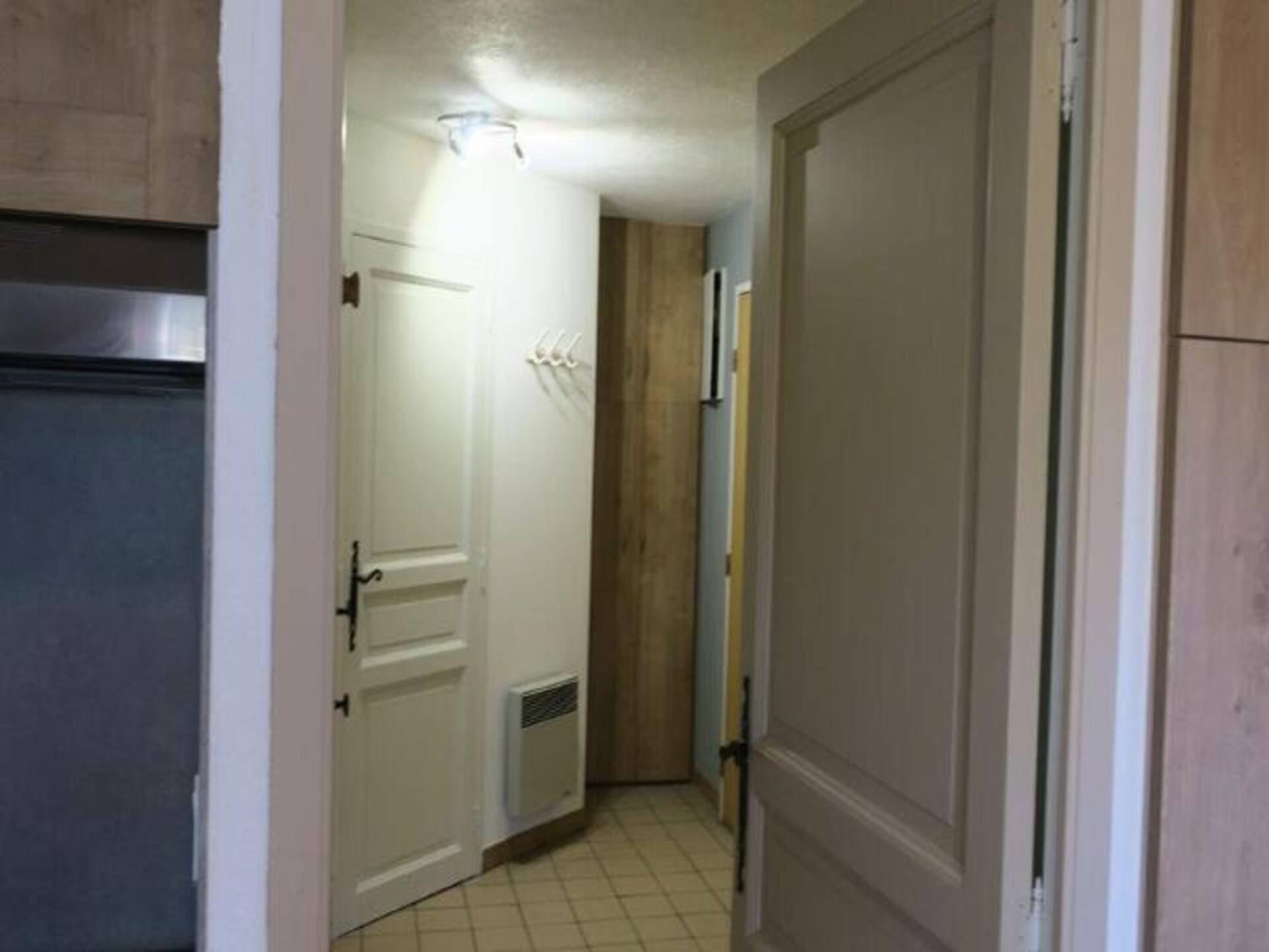 Knus appartement op de begane grond met balkon, 300m van centrum Châtel - foto 14