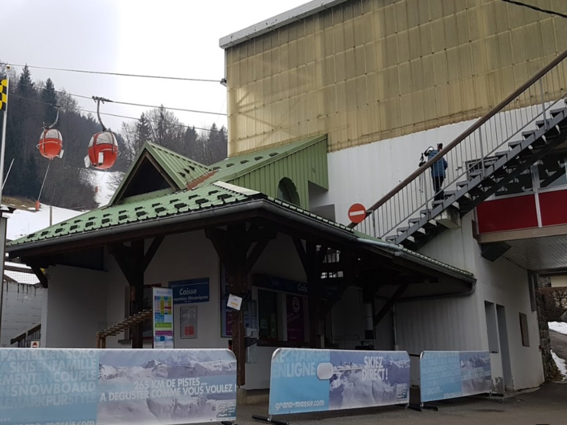 Rustiek appartement vlakbij de Vercland-kabelbaan in Samoëns - foto 22