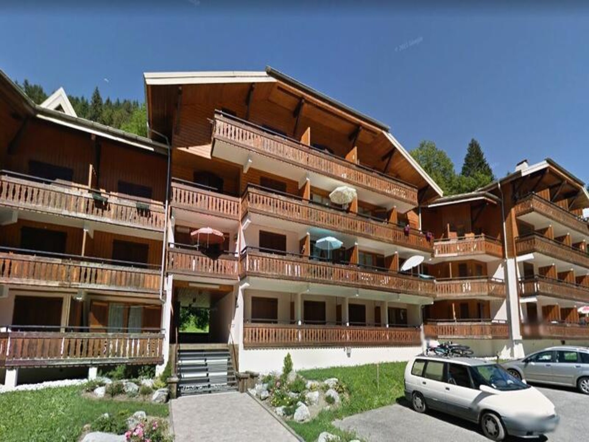 Appartement aan de piste in Morzine met balkon op het zuiden - foto 2