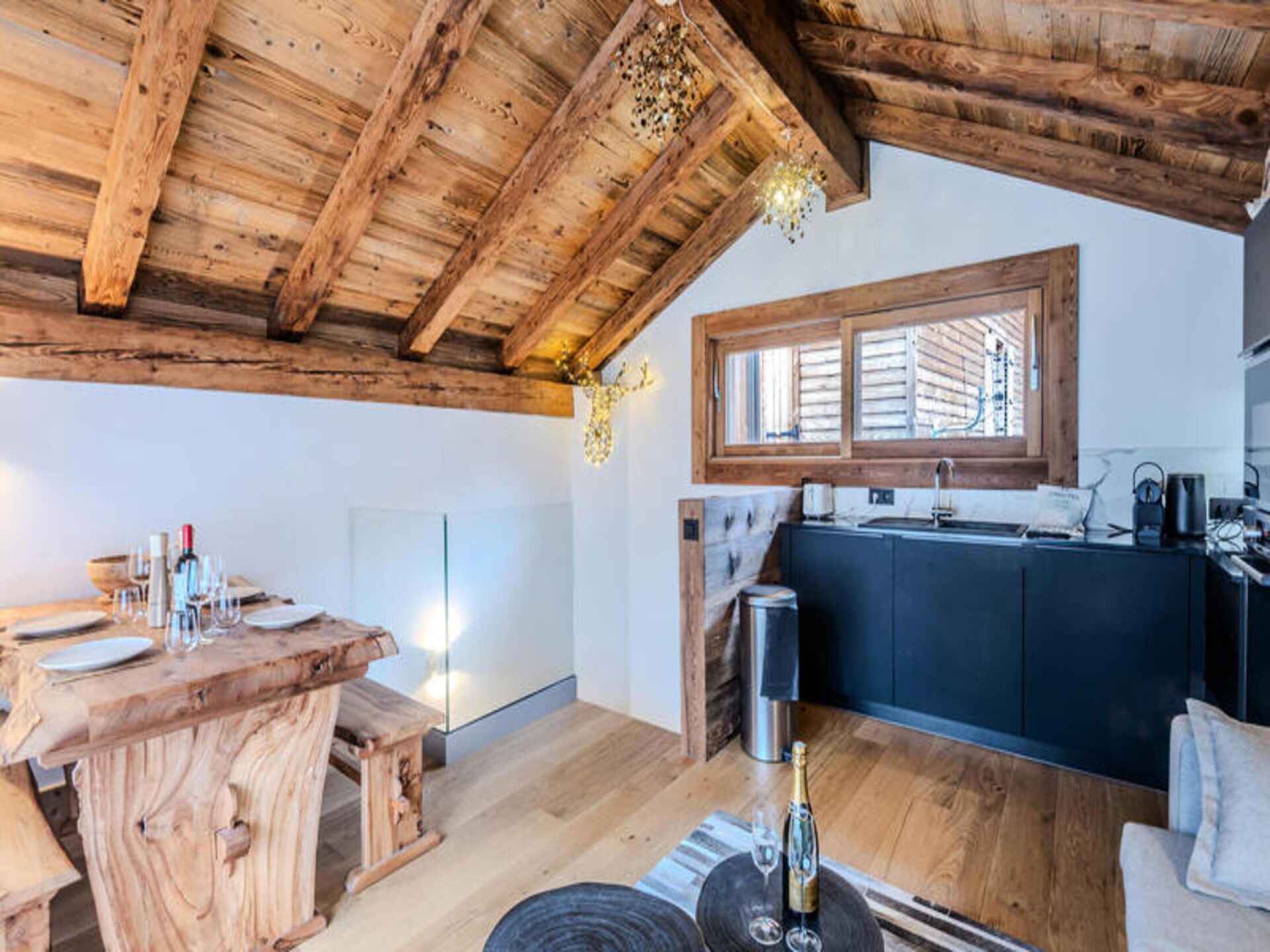 Gerenoveerd chaletappartement in het oude hart van Morzine, vlakbij de piste - foto 26