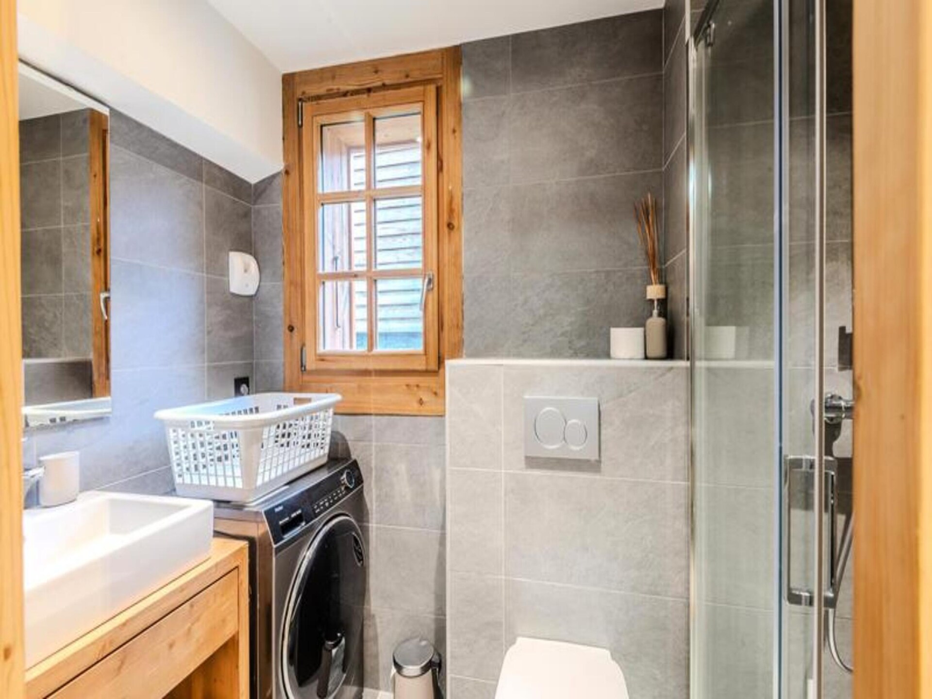 Gerenoveerd chaletappartement in het oude hart van Morzine, vlakbij de piste - foto 12
