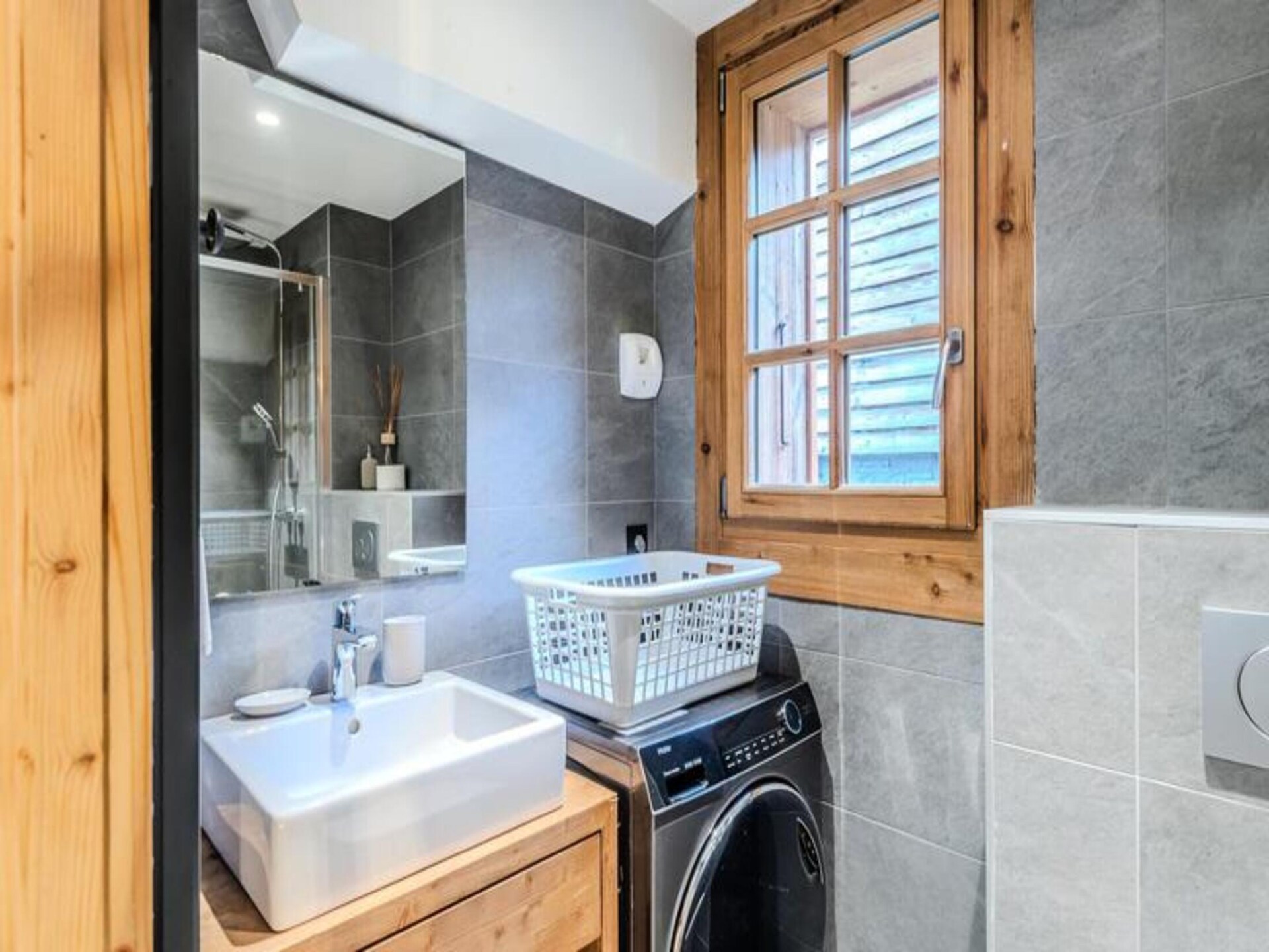 Gerenoveerd chaletappartement in het oude hart van Morzine, vlakbij de piste - foto 14
