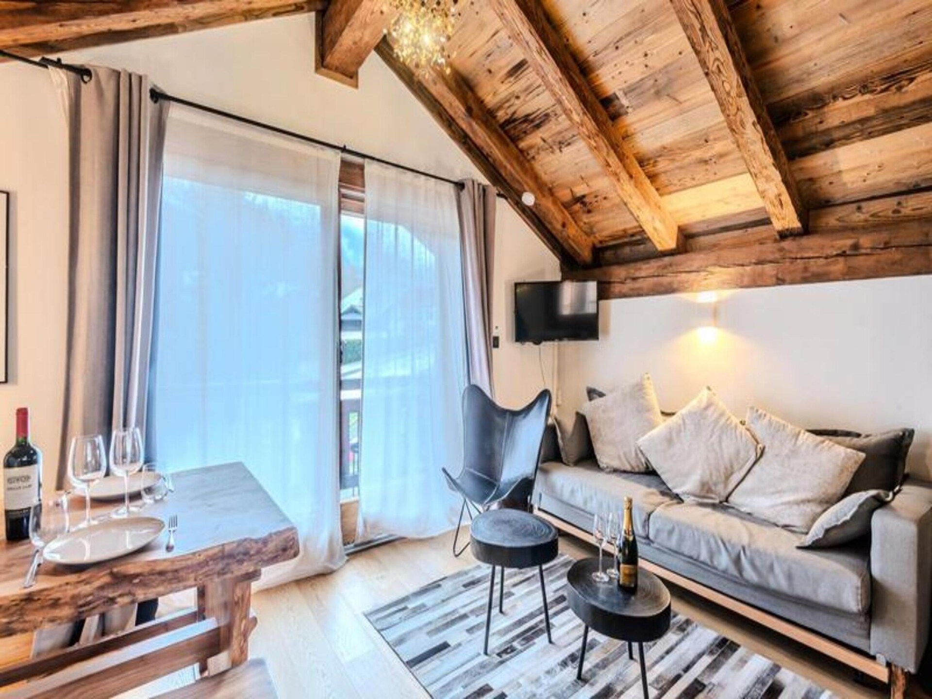 Gerenoveerd chaletappartement in het oude hart van Morzine, vlakbij de piste - foto 8