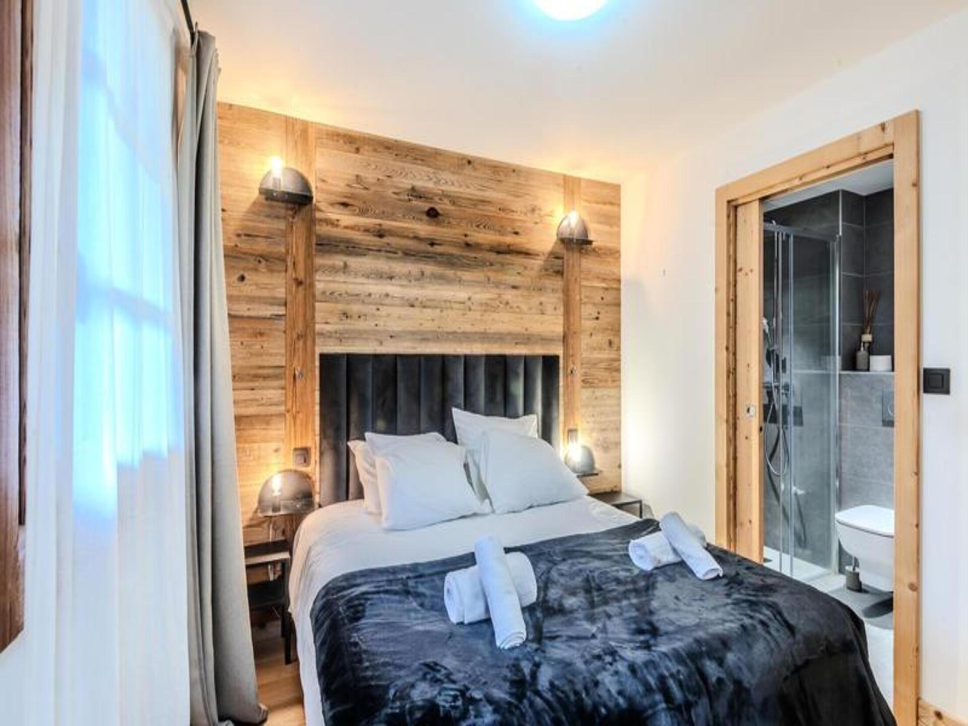 Gerenoveerd chaletappartement in het oude hart van Morzine, vlakbij de piste - foto 11