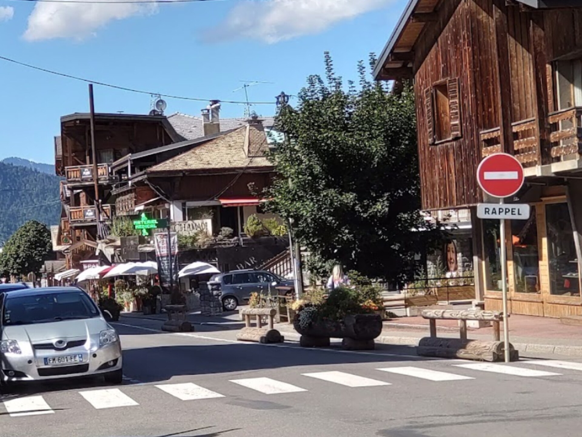 Gerenoveerd appartement in het centrum van Morzine, op 200 m van de skilift - foto 28
