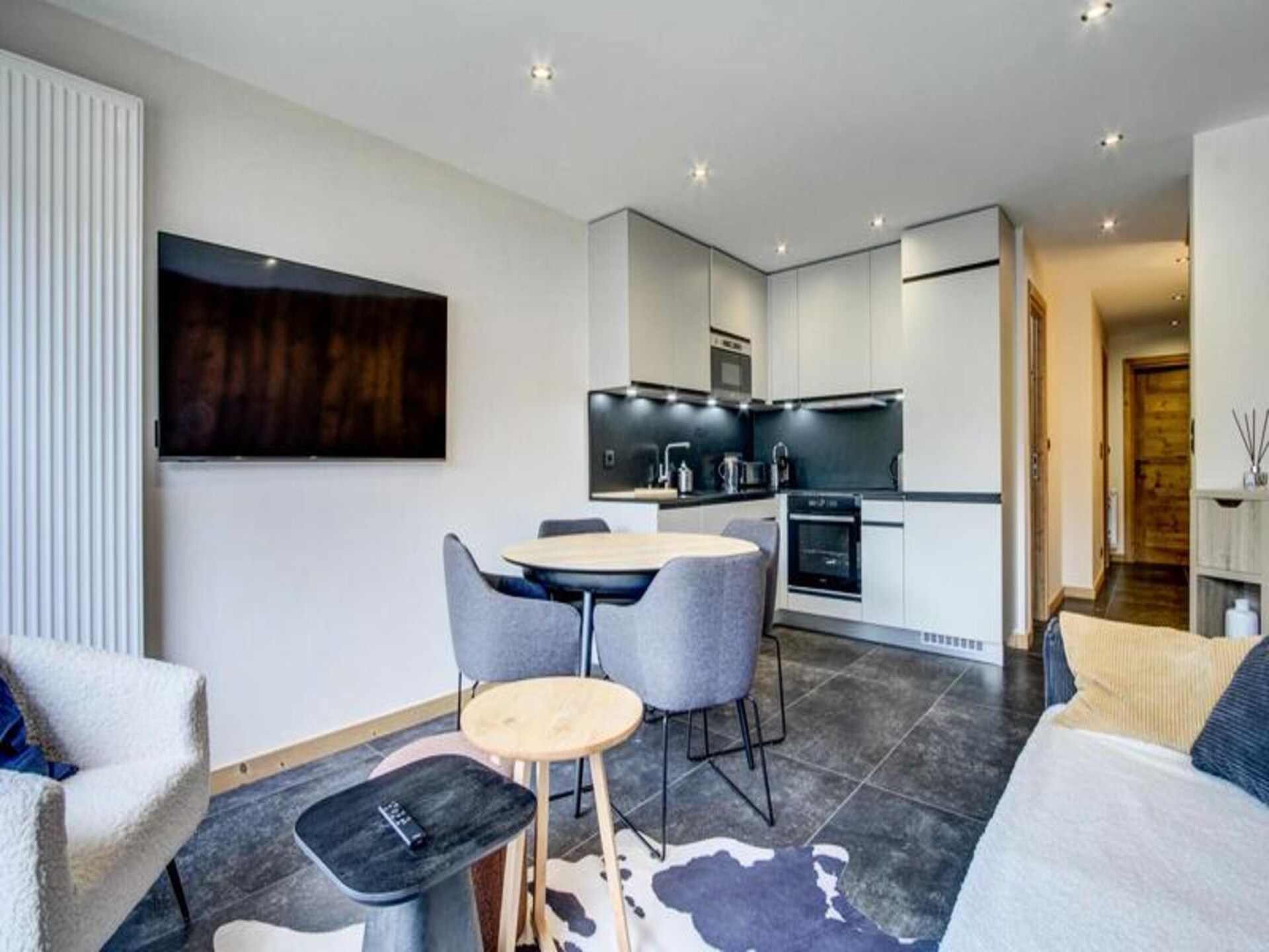 Gerenoveerd 6-persoons appartement op 200m van de skilift in Morzine - foto 9