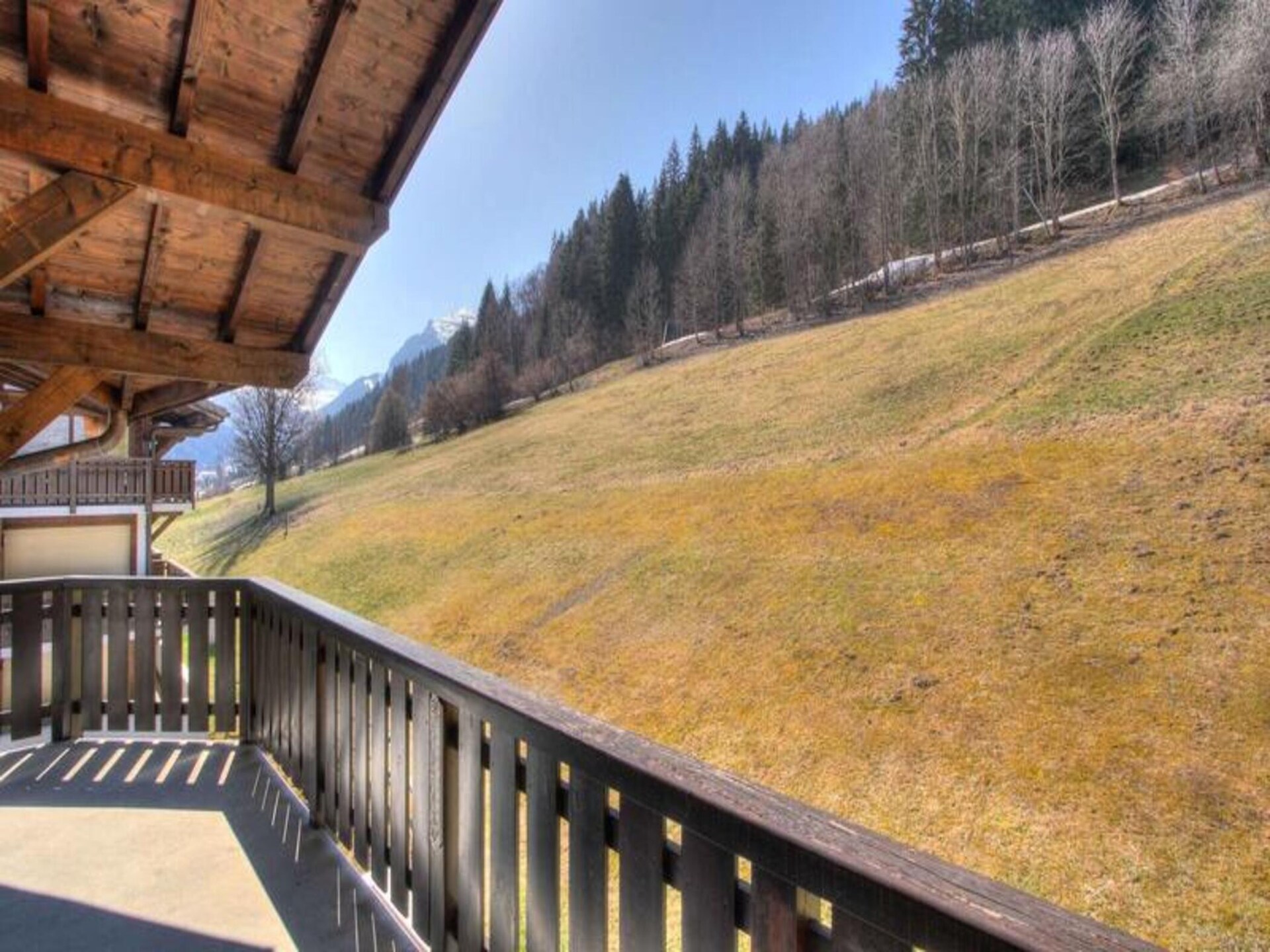 Appartement aan de piste in Morzine met groot balkon en garage - foto 18