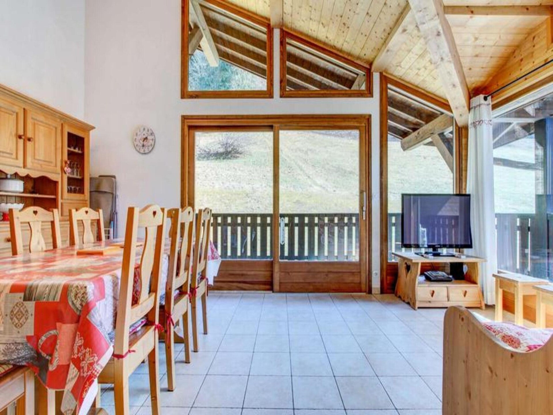 Appartement aan de piste in Morzine met groot balkon en garage - foto 10