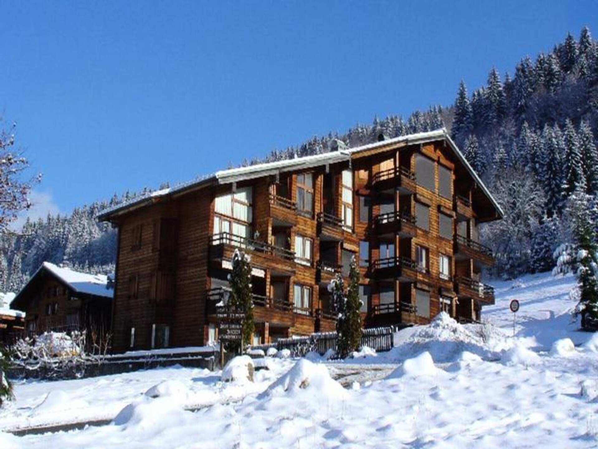 Appartement 6p aan de voet van de Pleney-pistes met balkon en uitzicht - foto 4