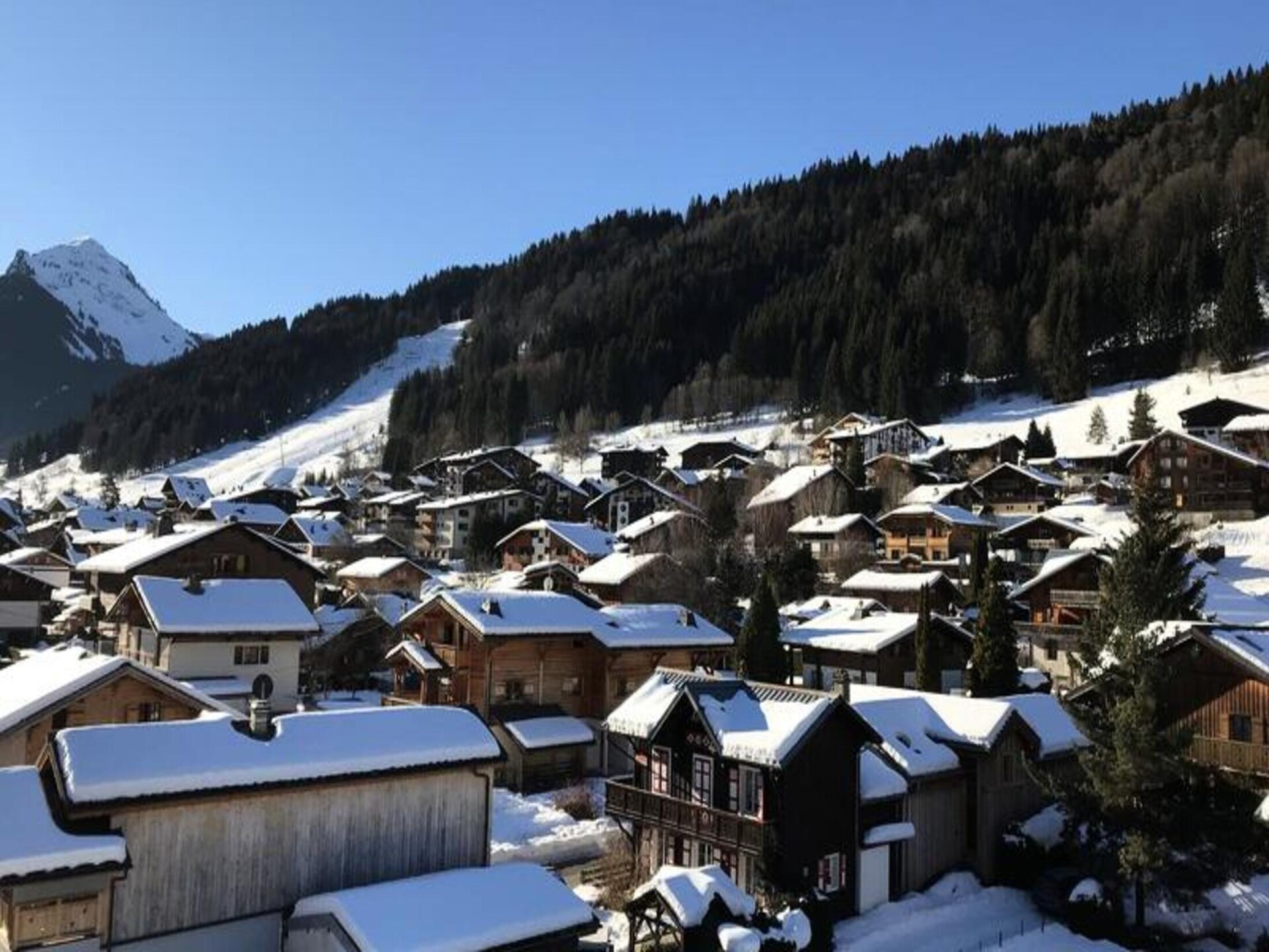 Modern 4-kamerappartement in hartje Morzine met skibus op 20 meter - foto 14