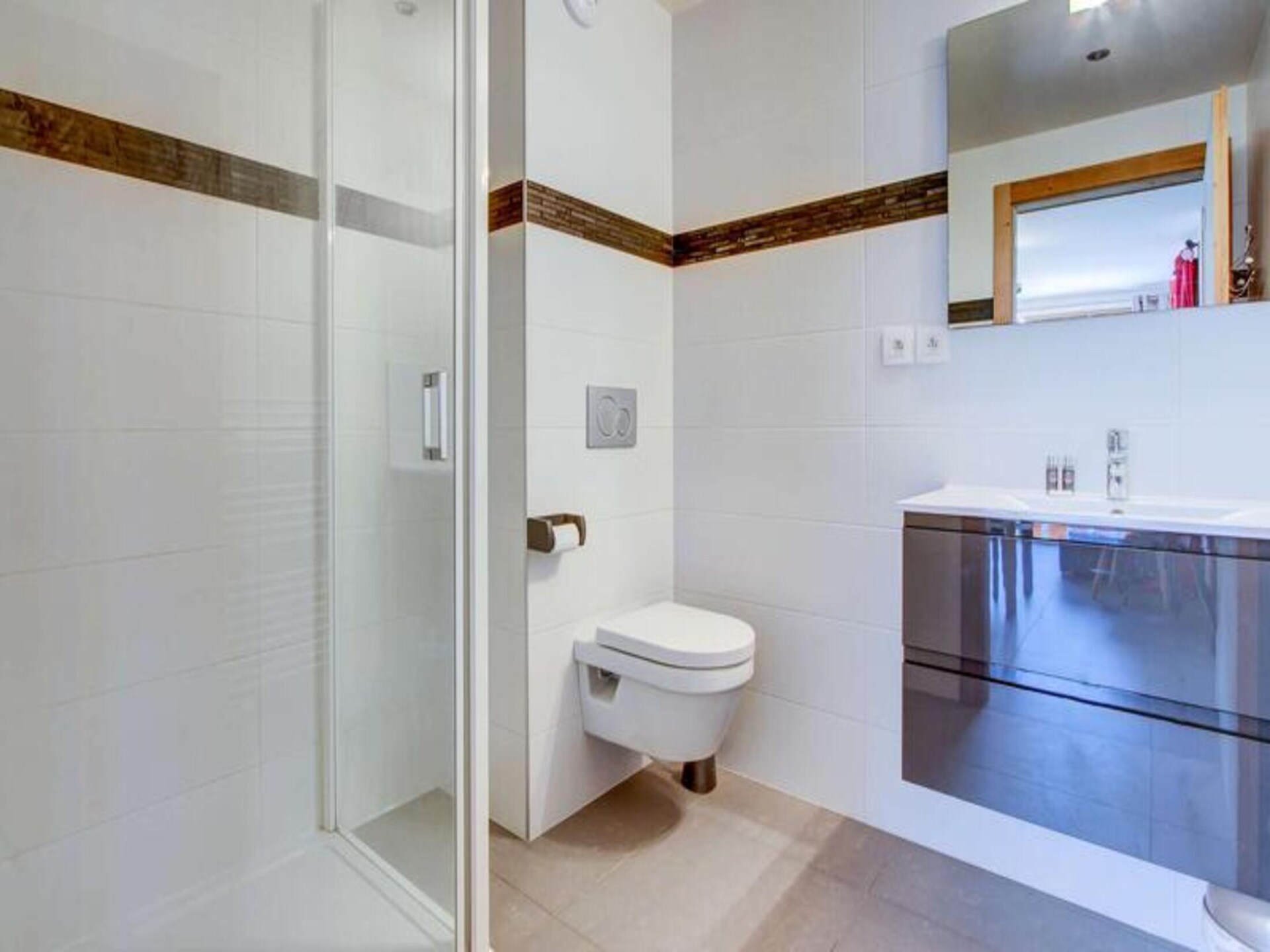 Luxe appartement aan de piste in Morzine met balkon en garage - foto 24