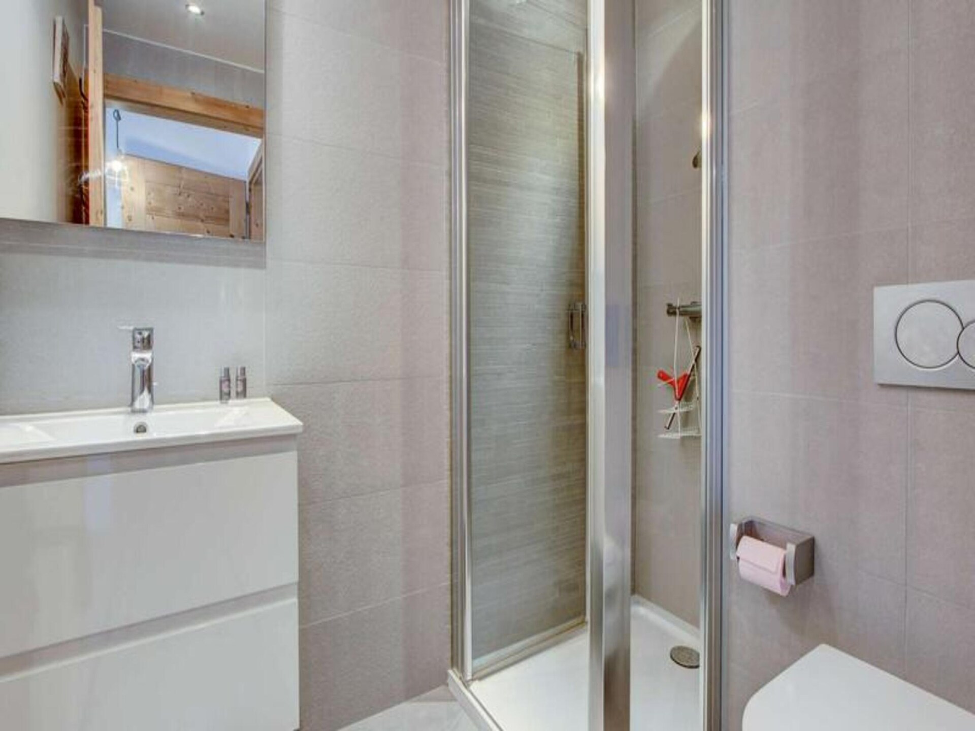 Luxe appartement aan de piste in Morzine met balkon en garage - foto 25