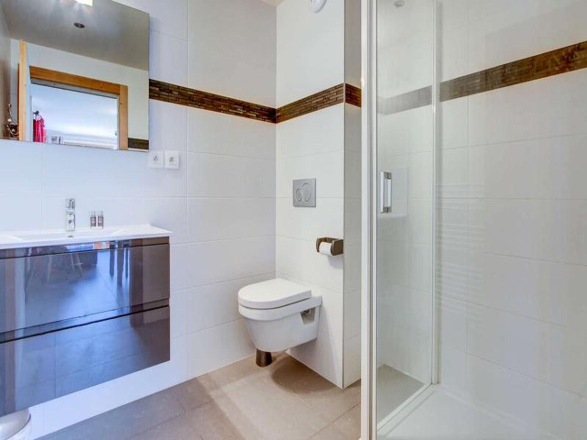 Luxe appartement aan de piste in Morzine met balkon en garage - foto 26
