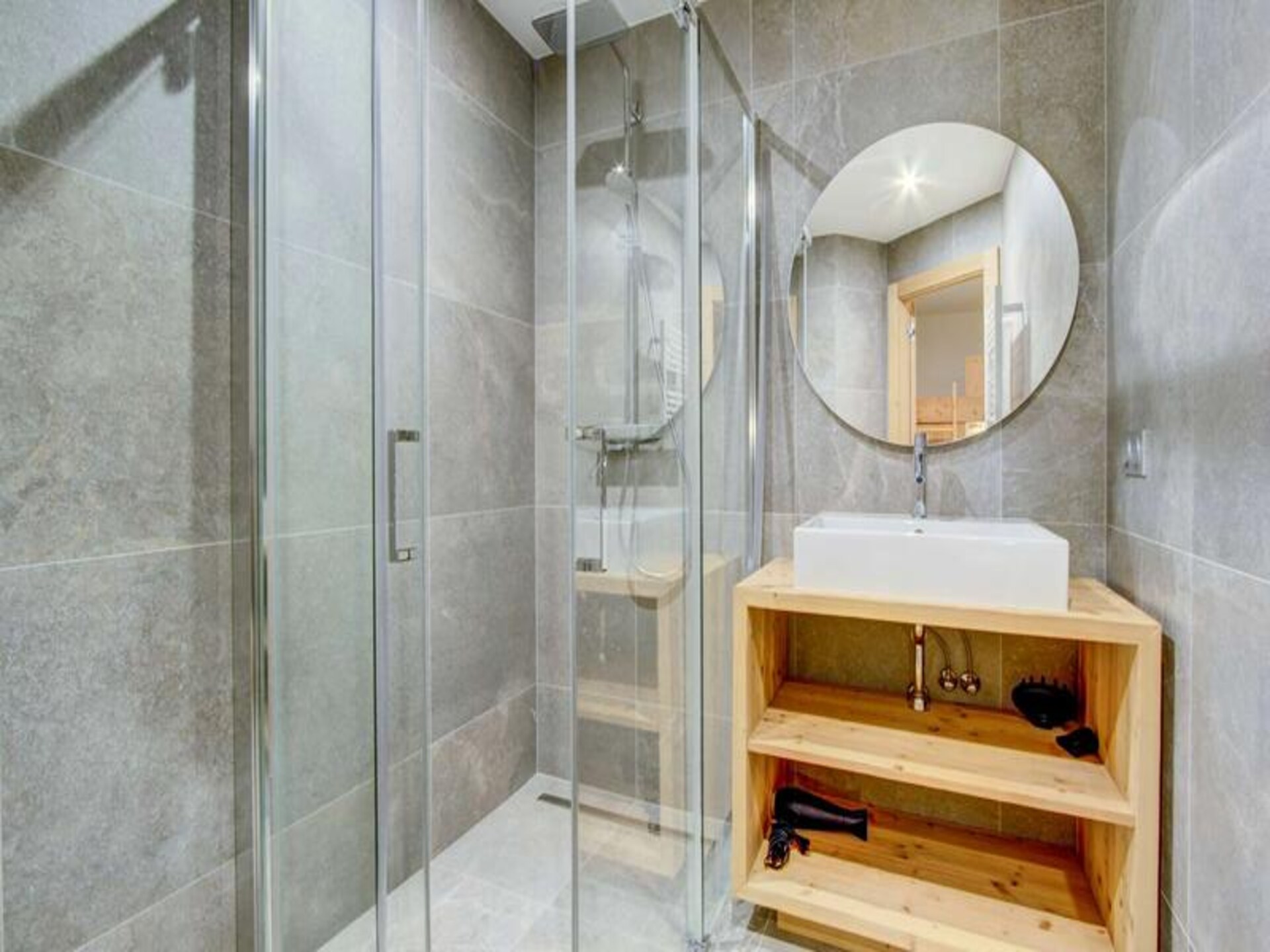 Ruim 4-slaapkamer appartement in Morzine met uitzicht op de Pleney pistes - foto 7