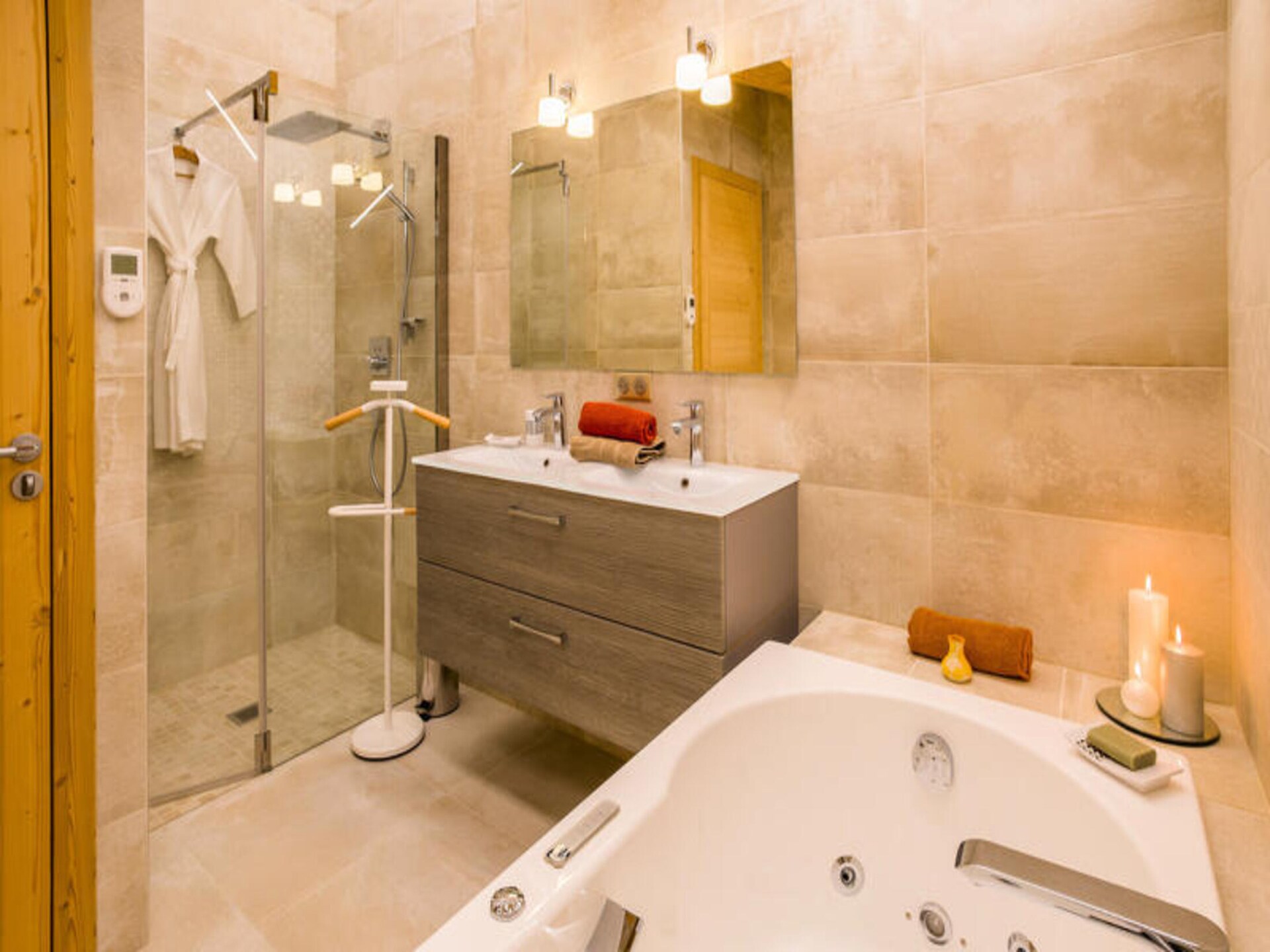 Résidence Solaurine: ruim chalet met jacuzzi in hart van Portes du Soleil - foto 24