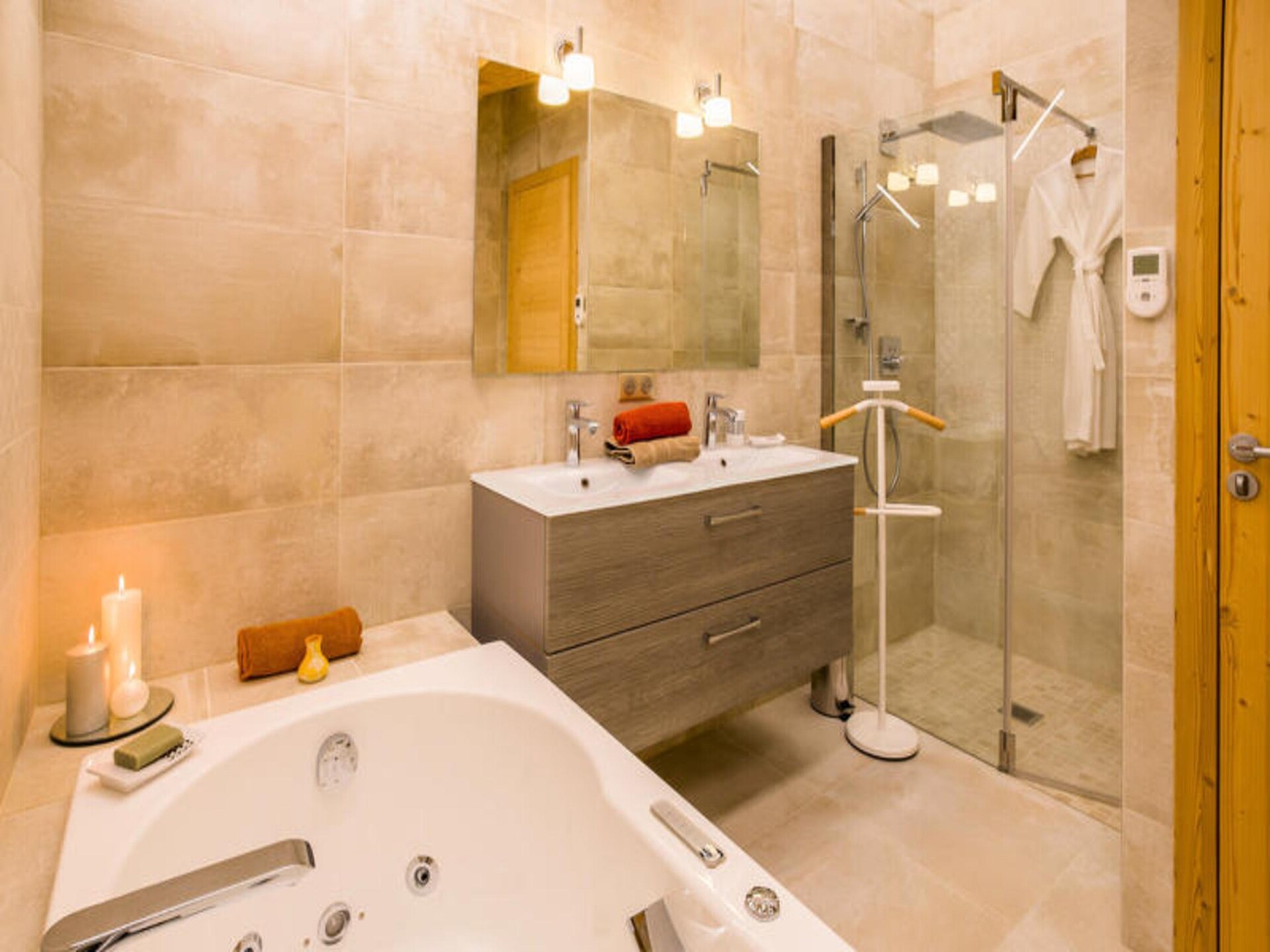 Résidence Solaurine: ruim chalet met jacuzzi in hart van Portes du Soleil - foto 28