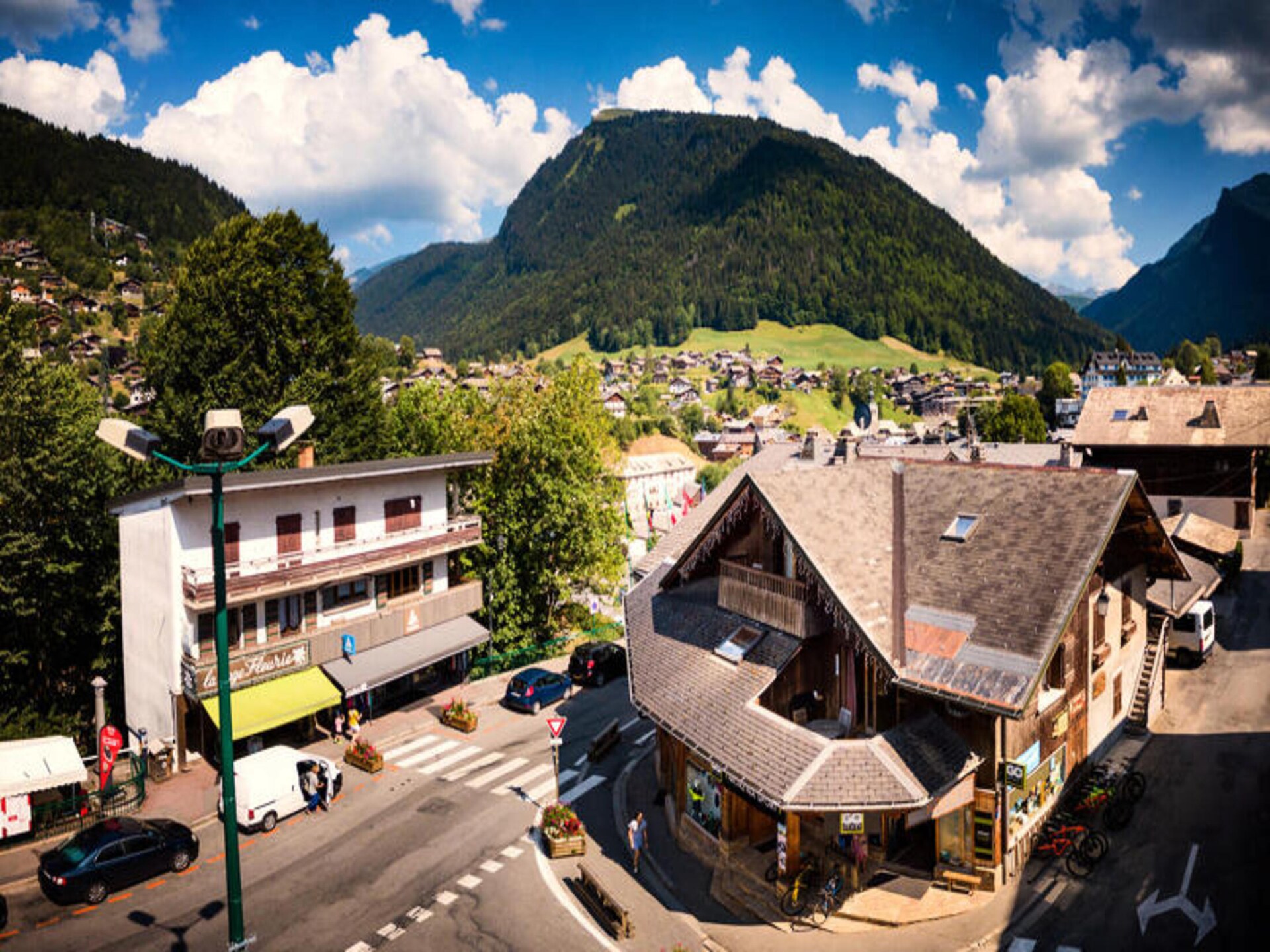 Résidence Morzna: ruim 6-persoonsappartement in hartje Morzine met open haard - foto 1