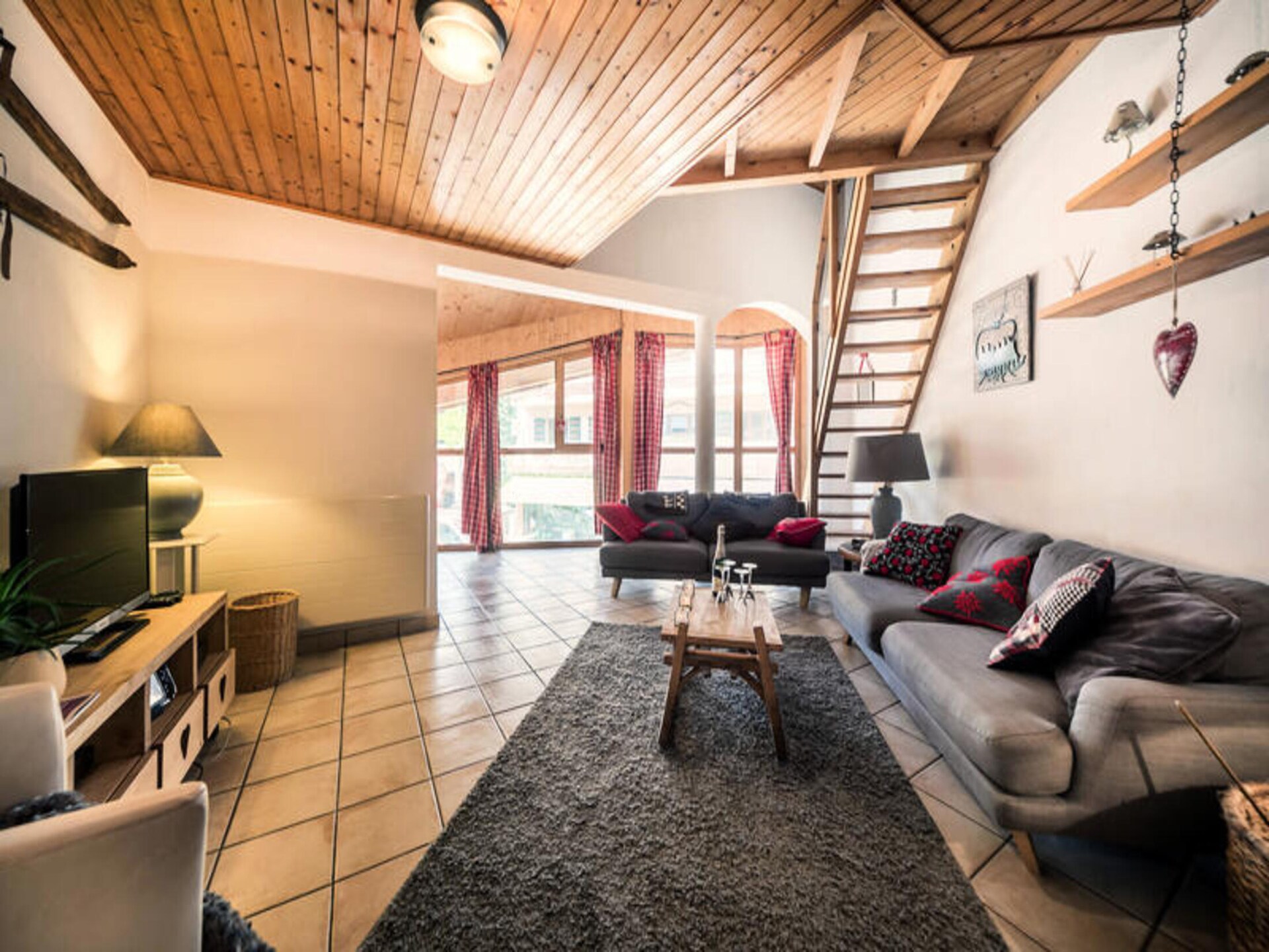Résidence Morzna: ruim 6-persoonsappartement in hartje Morzine met open haard - foto 5