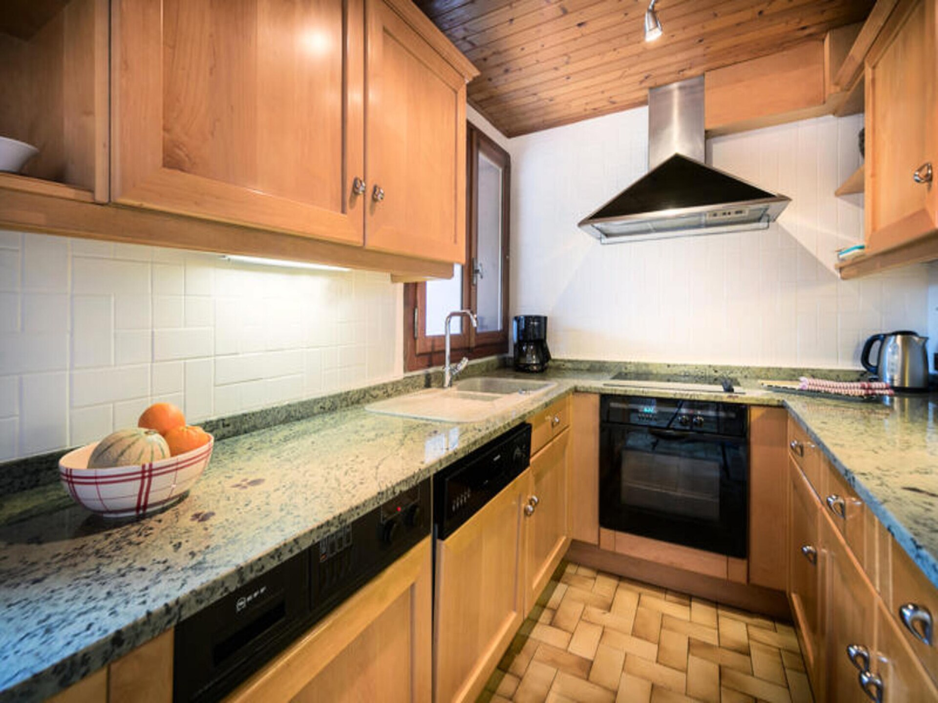 Résidence Morzna: ruim 6-persoonsappartement in hartje Morzine met open haard - foto 15