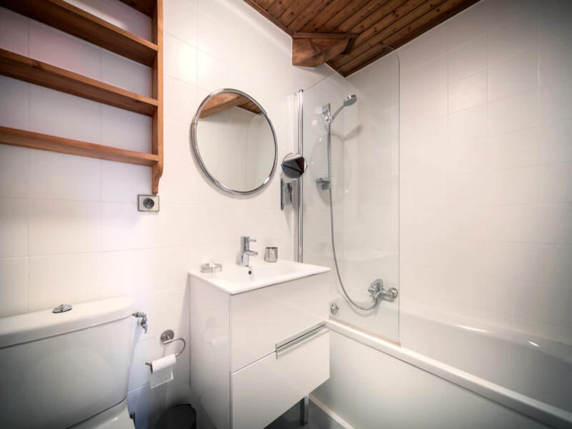 Résidence Morzna: ruim 6-persoonsappartement in hartje Morzine met open haard - foto 8