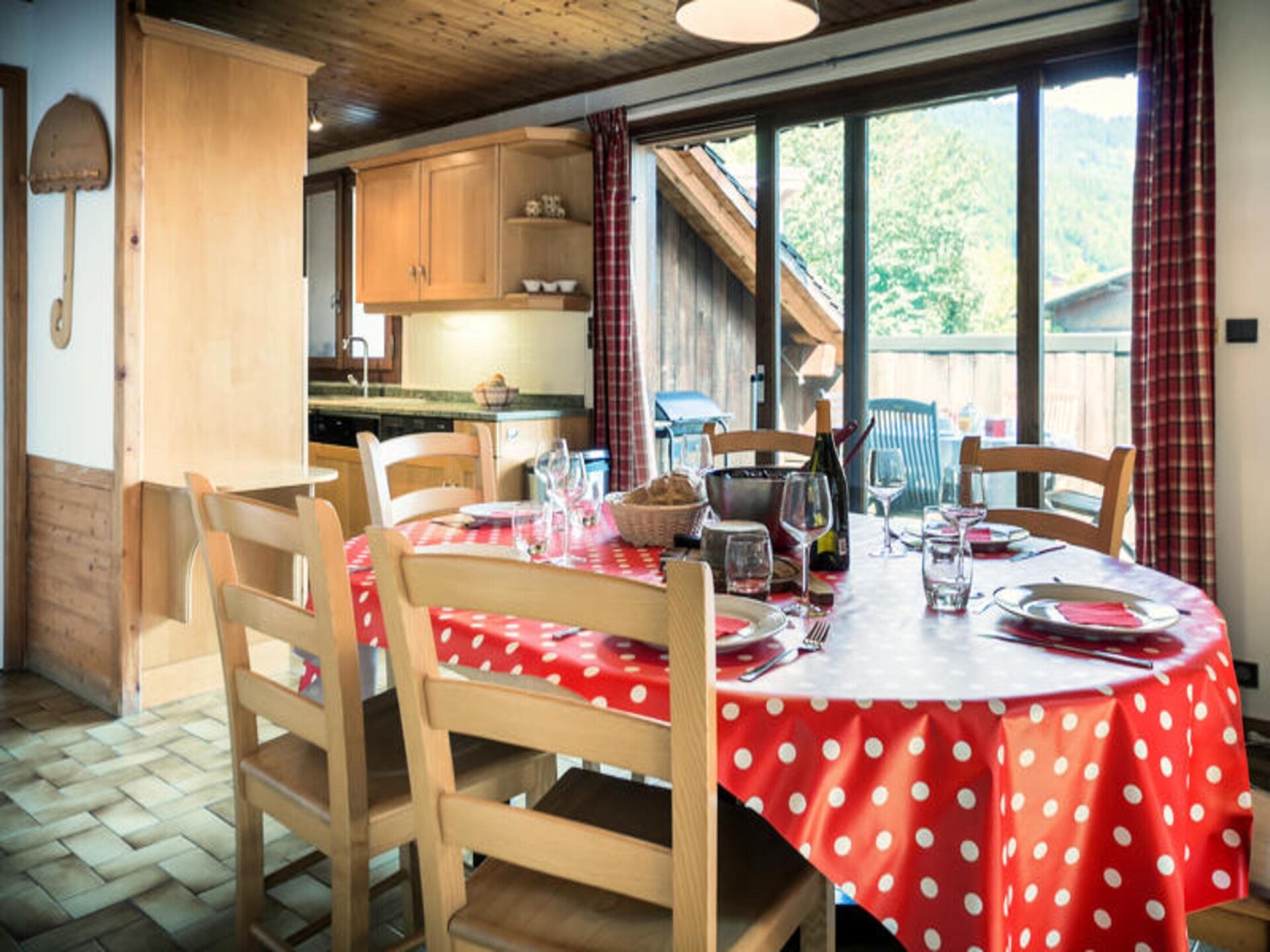 Résidence Morzna: ruim 6-persoonsappartement in hartje Morzine met open haard - foto 6