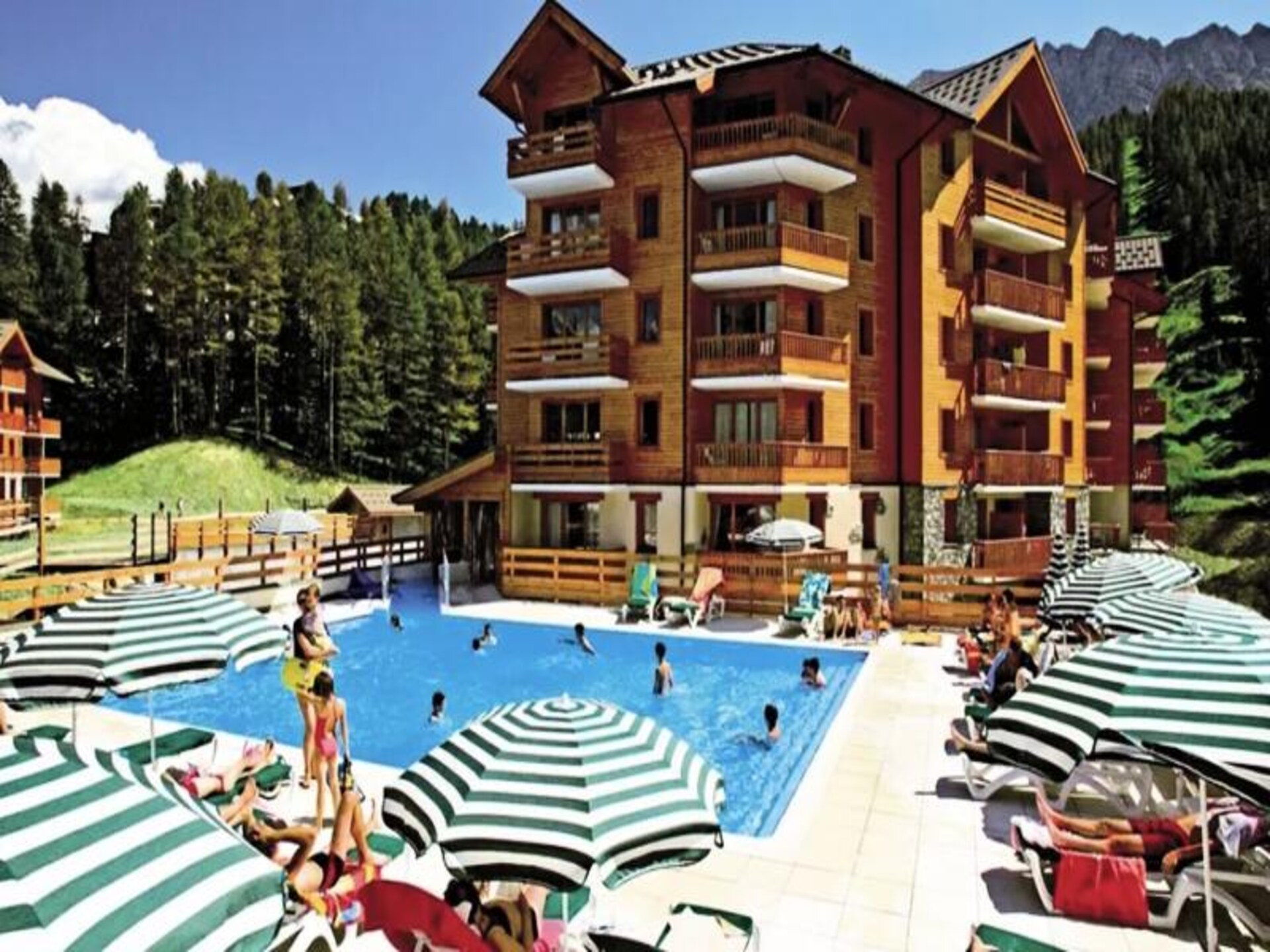 Ski-in, ski-out appartement aan de piste in Vars met verwarmd zwembad - foto 15