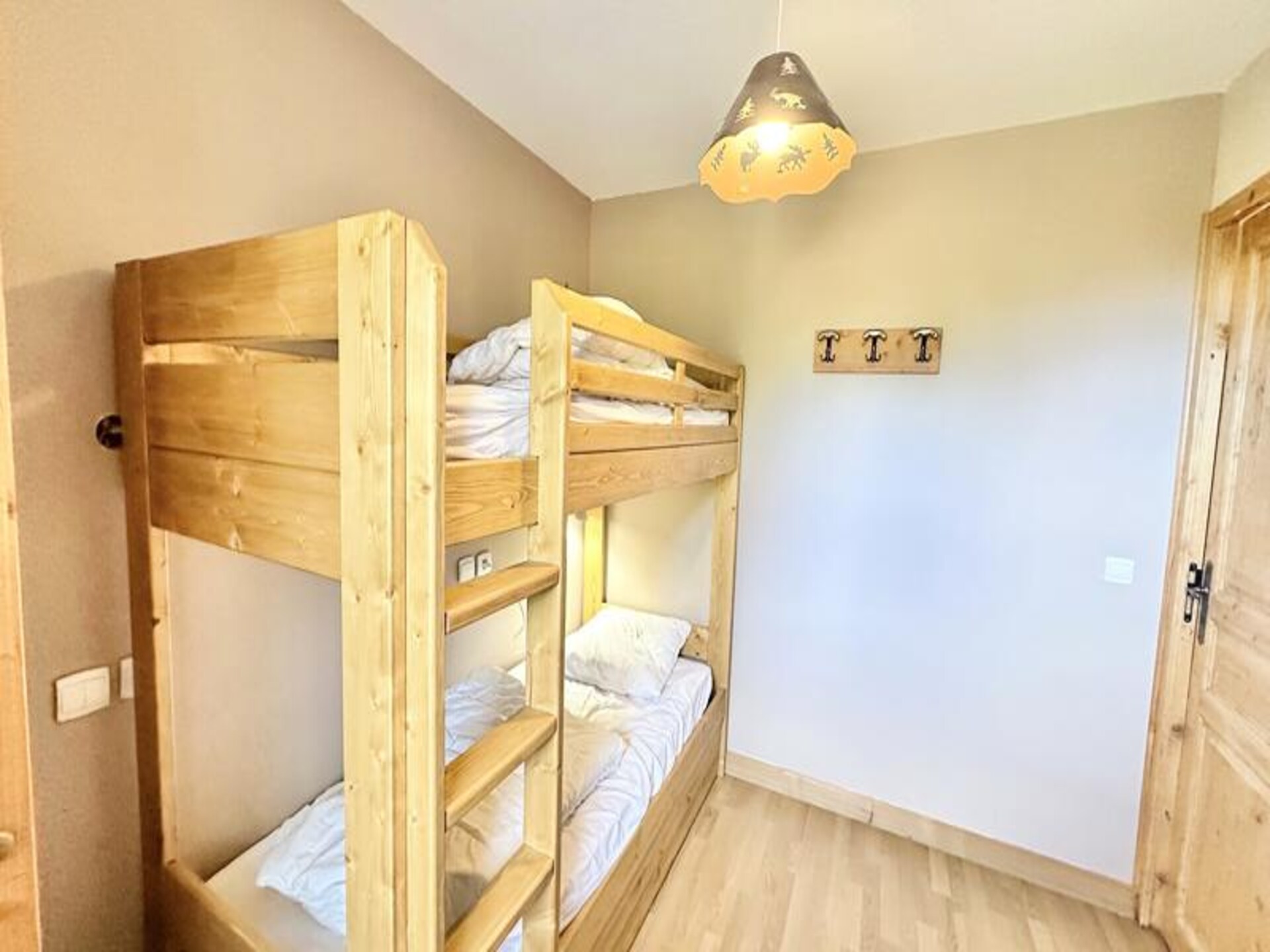 Hoekappartement met balkon en zwembad, vlakbij de pistes in Vars - foto 16
