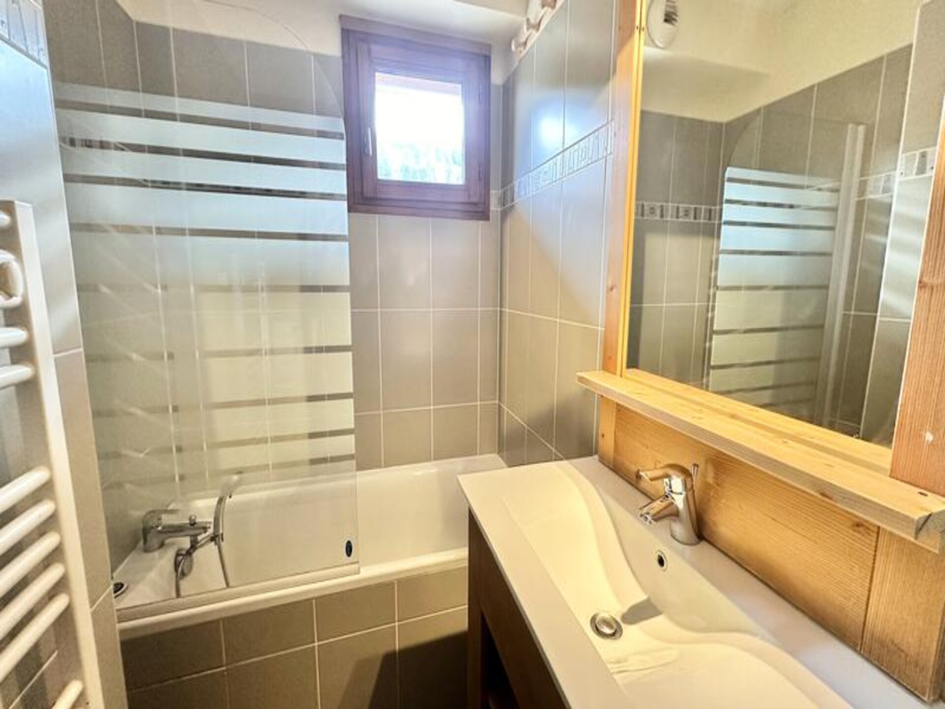 Hoekappartement met balkon en zwembad, vlakbij de pistes in Vars - foto 19