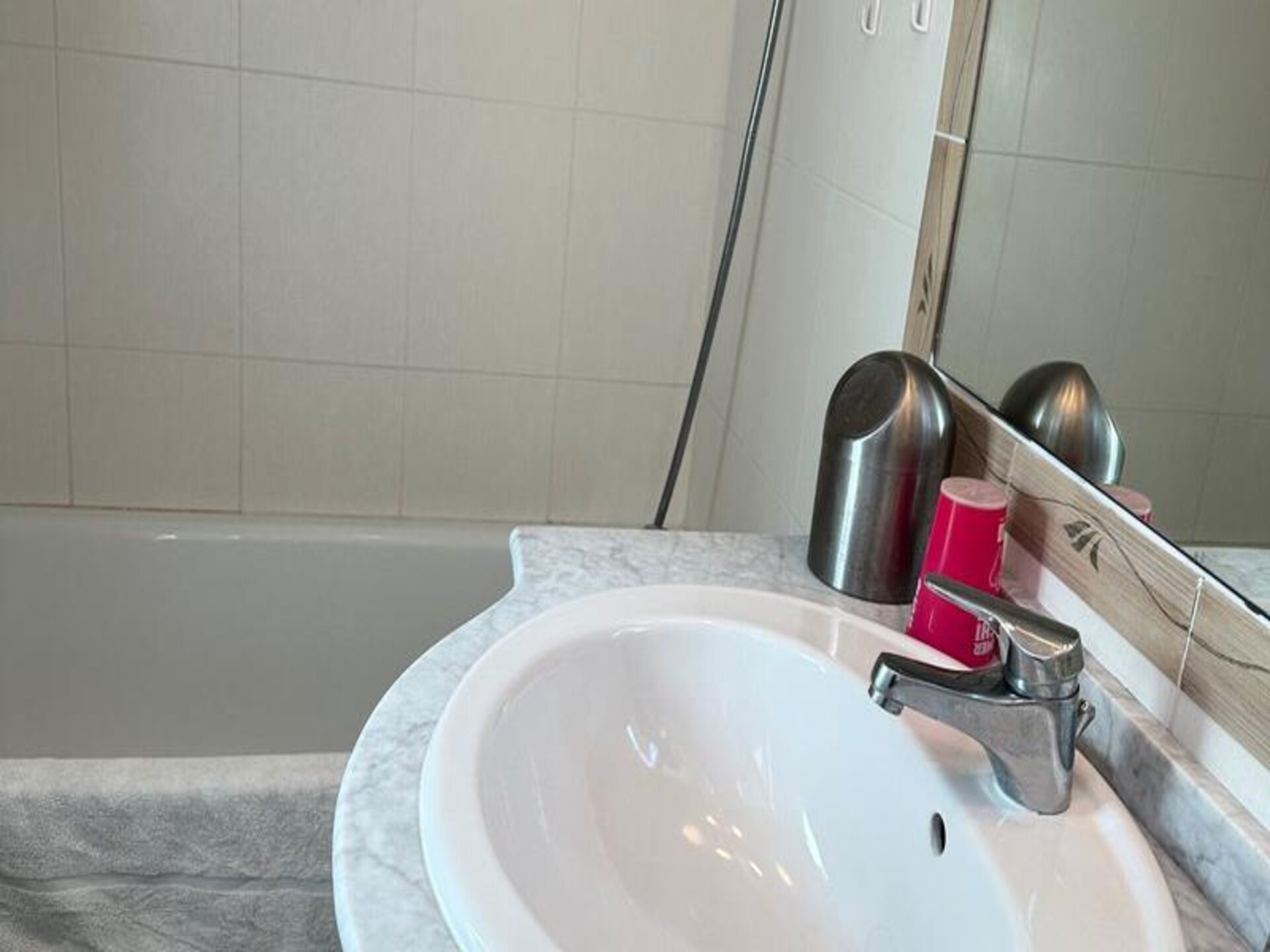Ruim 8-persoons appartement met zuidterras in Vars, op 200m van de piste - foto 23