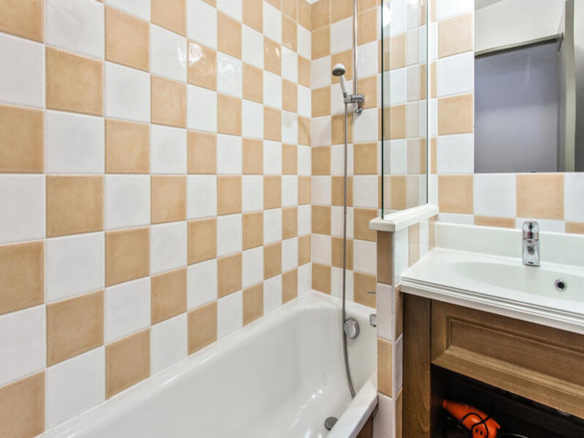 Résidence L'Albane - Knus appartement in Vars met balkon en zwembad - foto 2