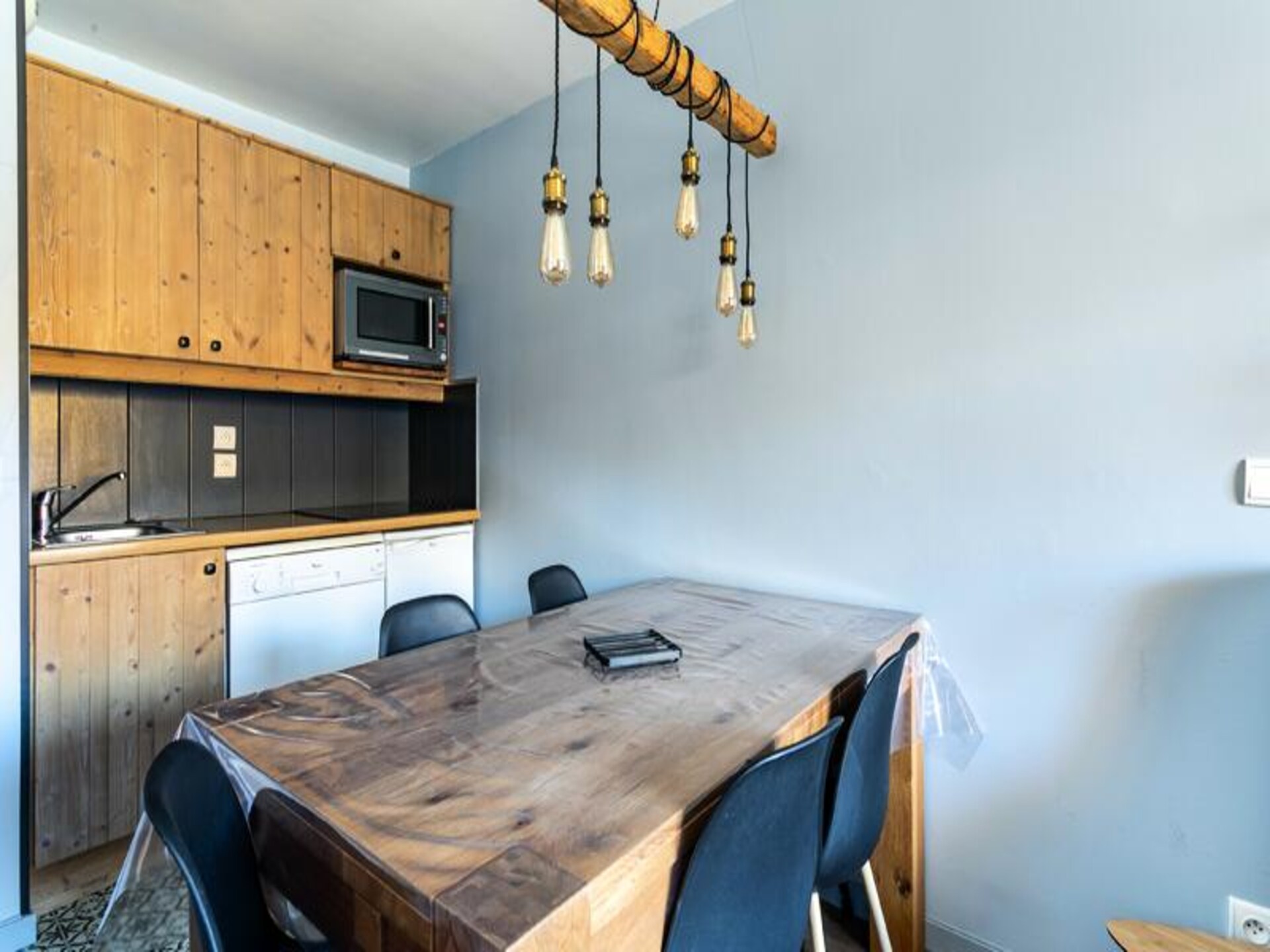 Appartement op de piste in Vars met zwembad en balkon - foto 11