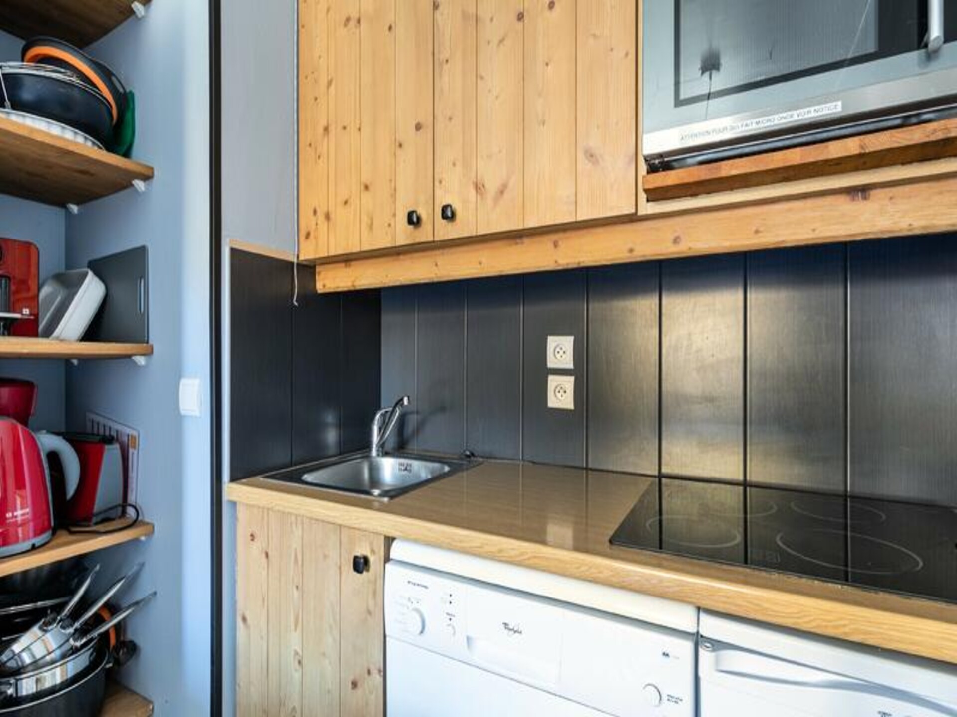 Appartement op de piste in Vars met zwembad en balkon - foto 12