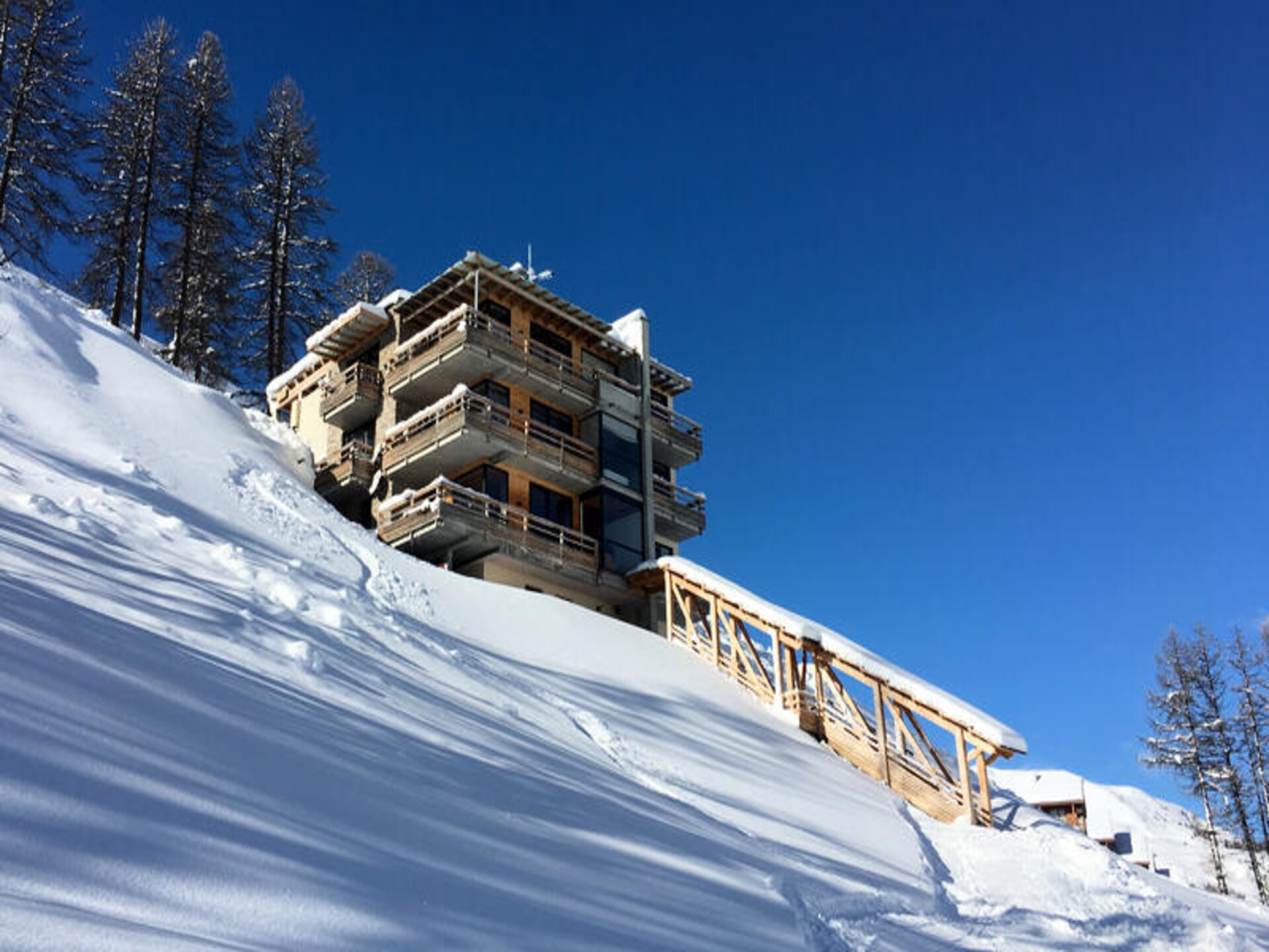 Chalet Nevalhaia in Vars: 240m² luxe met privéspa, sauna en 5 slaapkamers - foto 22