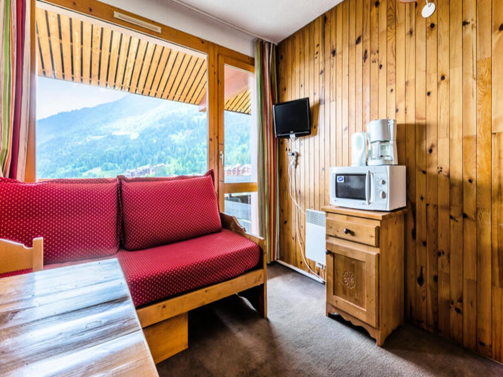 Authentiek Savoyaards appartement met balkon en dalzicht nabij de piste - foto 10