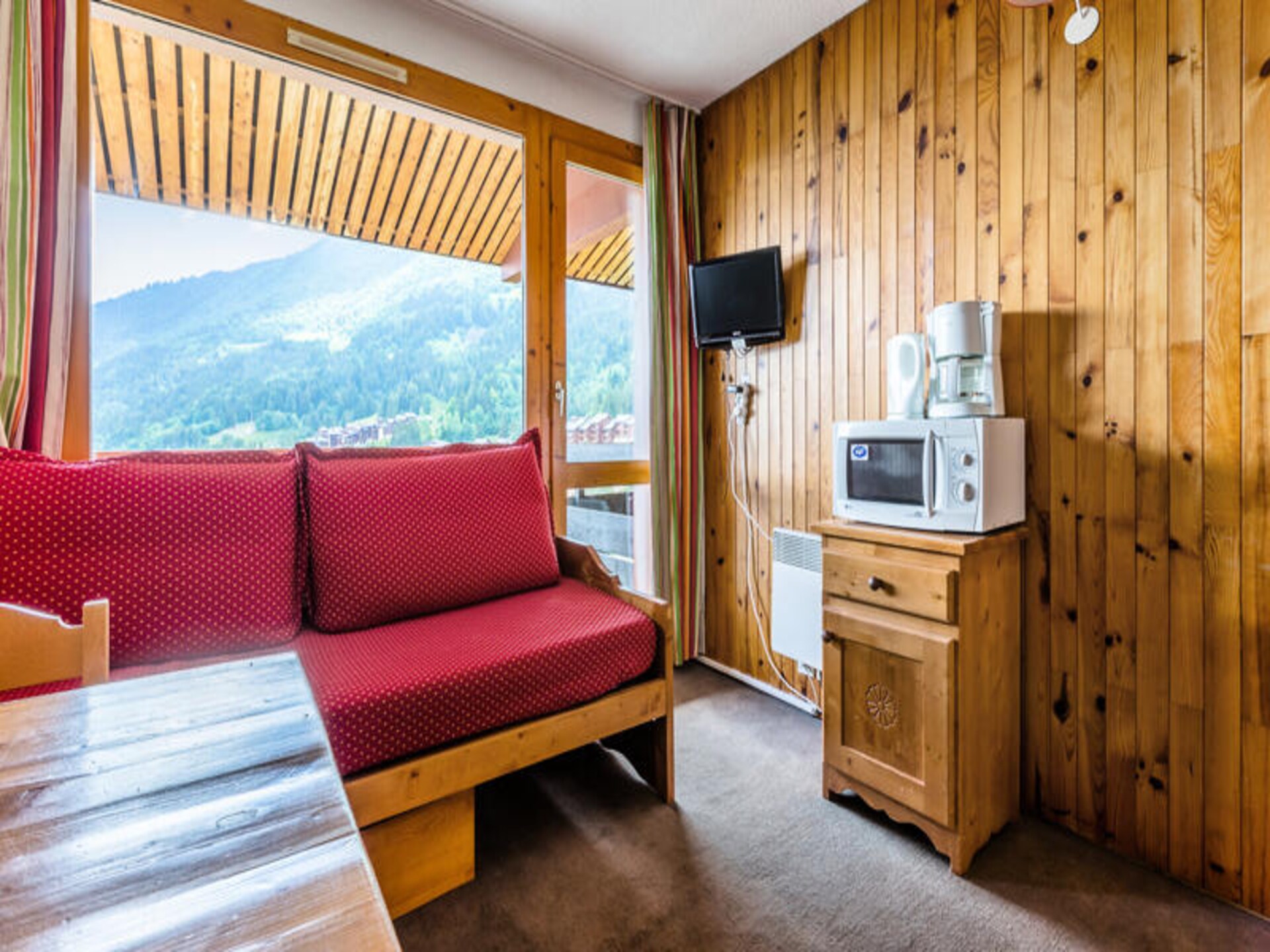 Authentiek Savoyaards appartement met balkon en dalzicht nabij de piste - foto 12